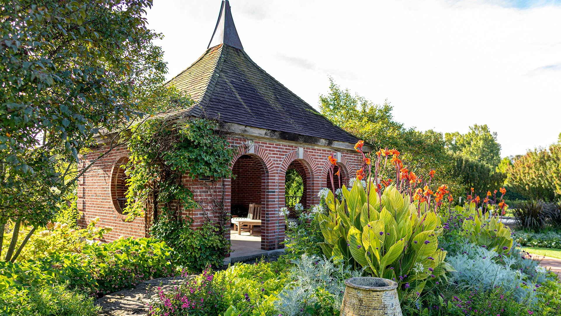 Gardens in Bloom: Exploring Public Garden Tours across the Upper Midwest and around the world