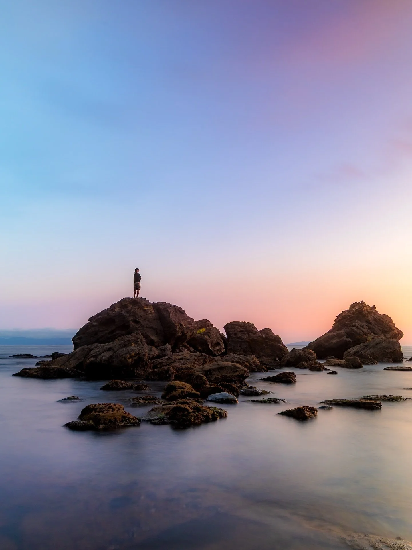 Just a couple of absolute slappers from van island this summer where we watched a bear fishing for hours the next day. 
This summer was an absolute ride honestly. Non stop adventure. 
#dudesdoingstuffanditsfun