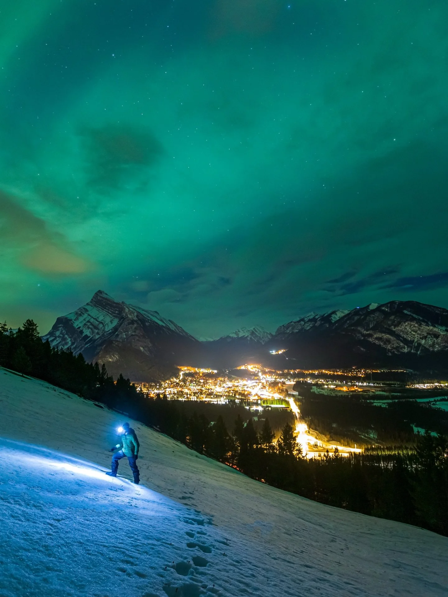 Consider this your warning. ⚠️ 
Watch the skies the next couple of nights for me because the weather here isn&rsquo;t looking promising for a spectacular light show but it&rsquo;ll be large.