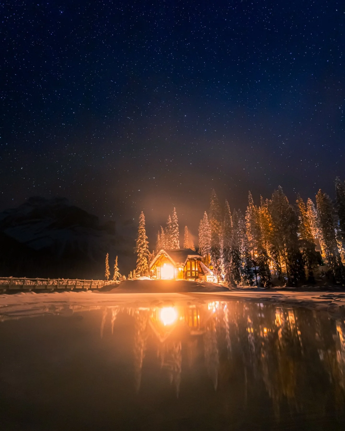 Weirdly wishing for clear skies and no snow for once so I can go shoot some Astro before the temps drop to -30&deg; (12 polar bears for my southern friends) 
Also if you post any snowboard or ski content right now I&rsquo;m blocking you. 
#astrobro