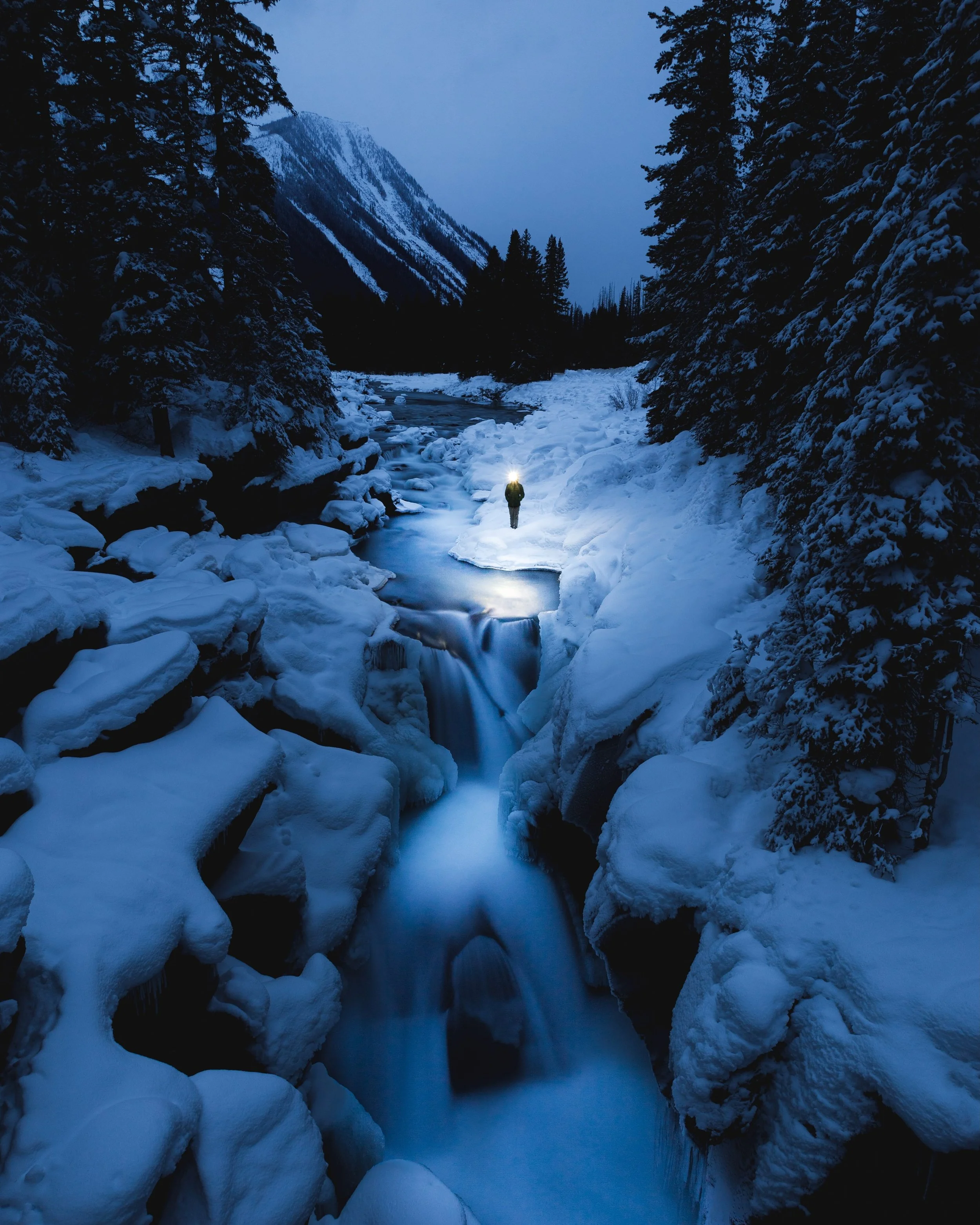 We love a long exposure in blue hour 
#photography #astrobro