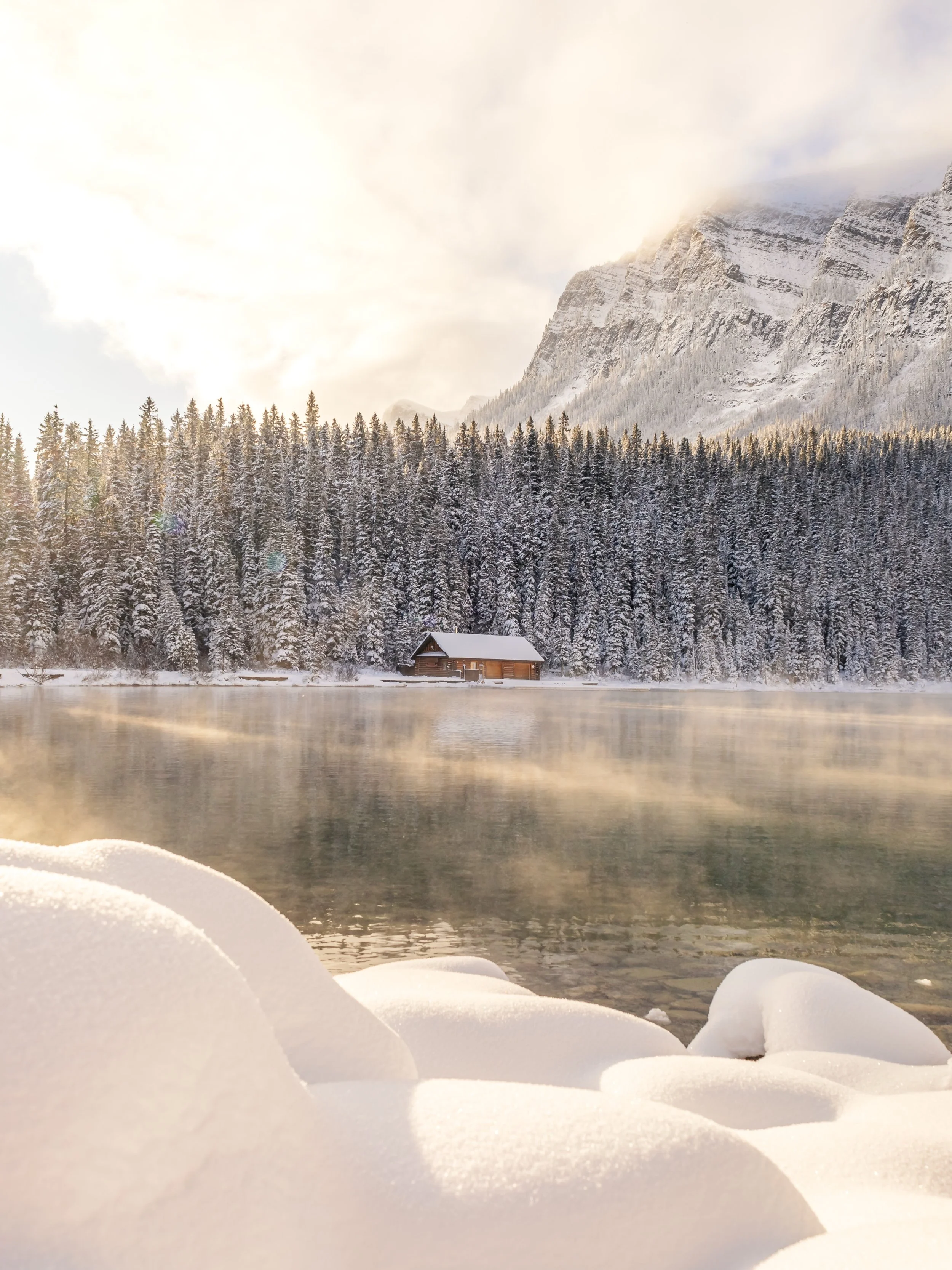 More photos of Lake Louise because @matt.littlewood has no bangers. 
Also we have had some decent flares the last 24 hours and a coronal hole has opened up. So like if this rain could fuck off so I could shoot Aurora that would be neat. 
If you live 