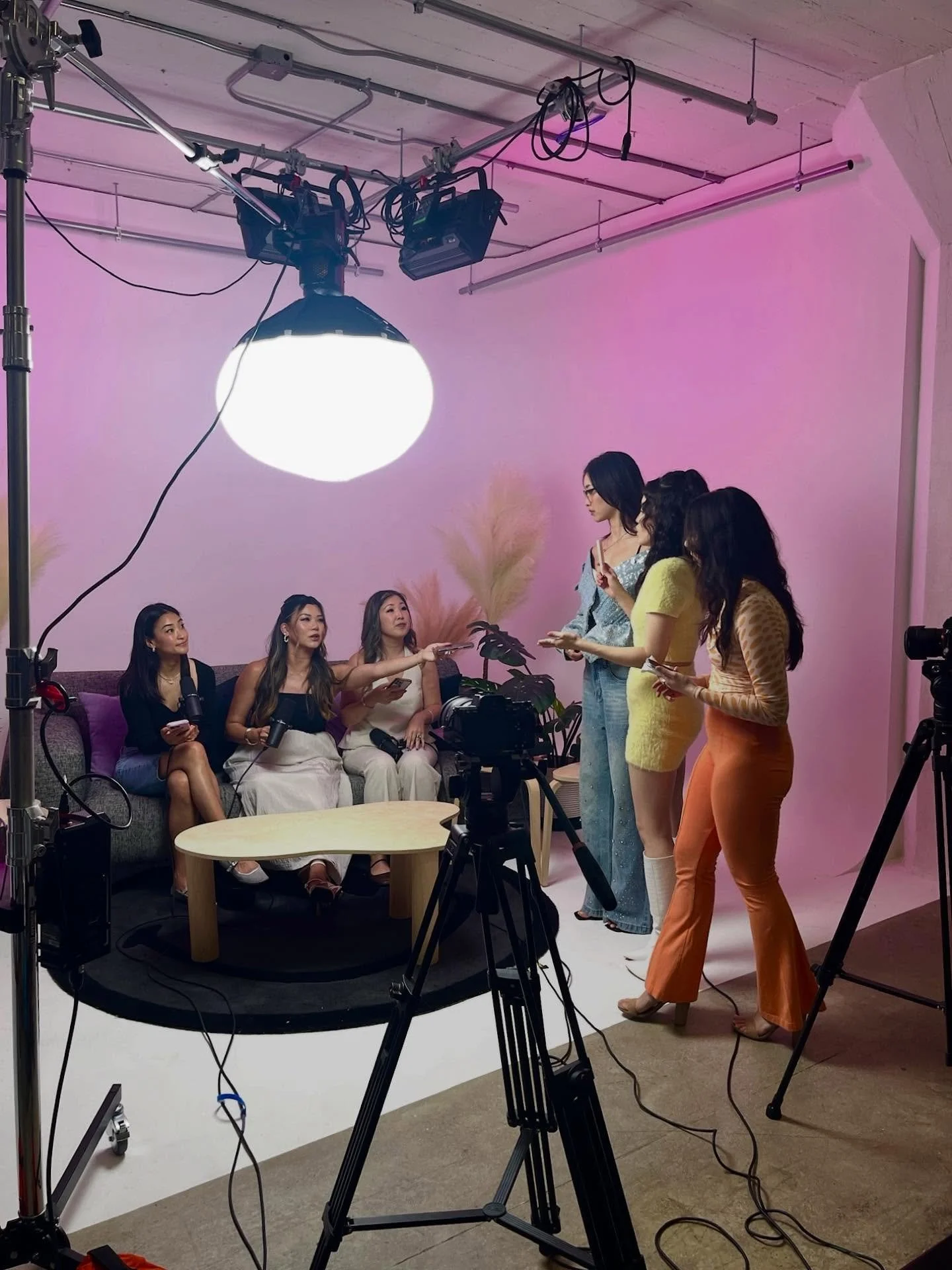 πποΈπποΈπποΈ
#asianbossgirl #hotpursuit #podcast