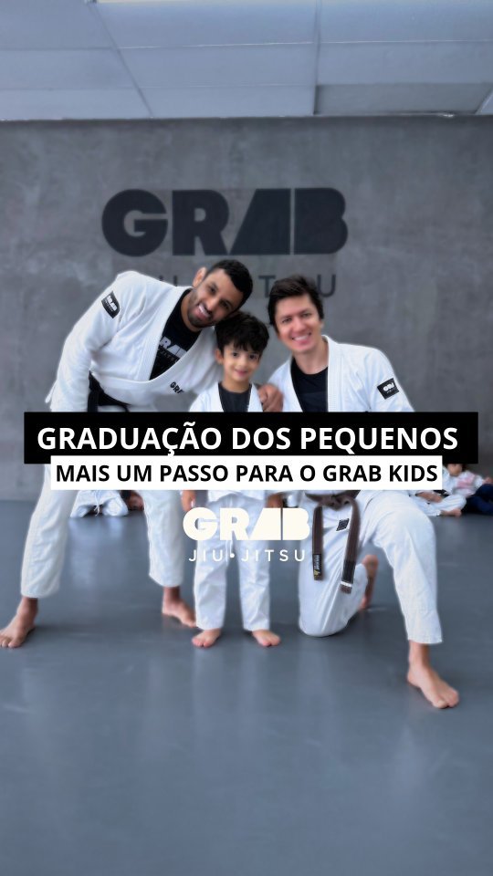 Hoje foi dia de graduação dos nossos pequenos .
Mais um passo tendo o privilégio de contribuir no desenvolvimento dessas crianças .
Acreditamos que o futuro, não só do esporte mas de uma sociedade mais segu