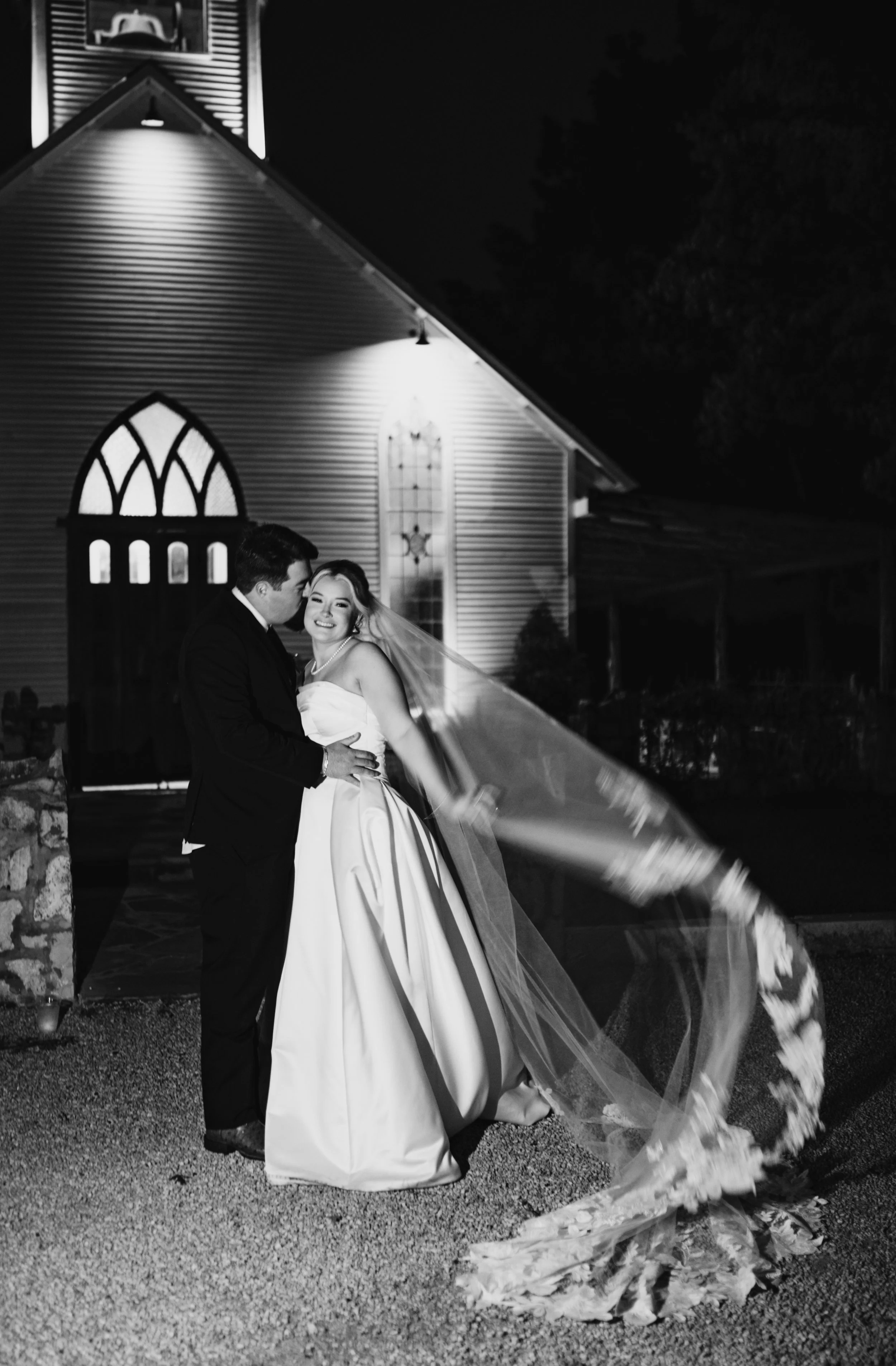 26.04.17 Wedding Edits-160.jpg