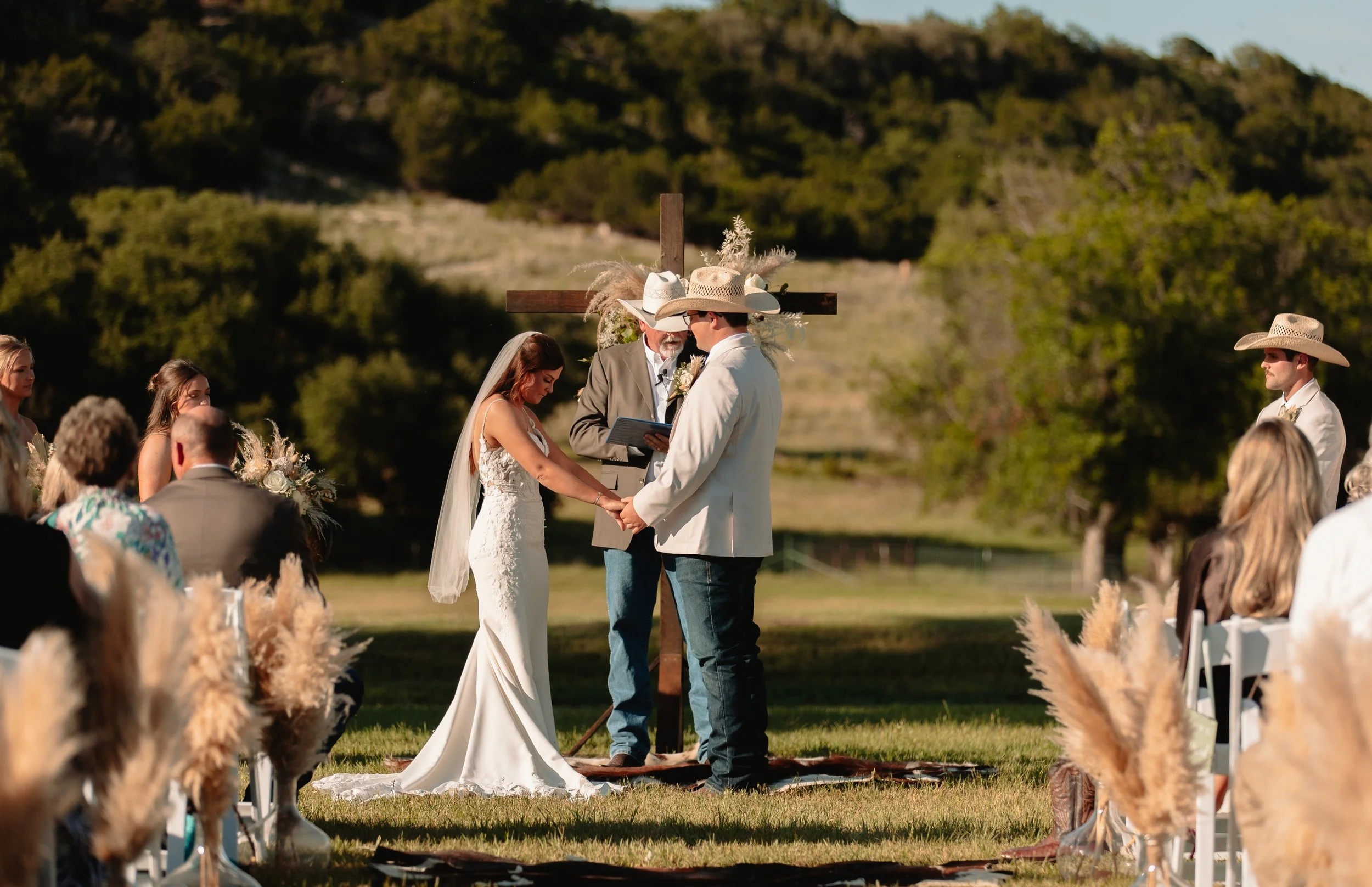 WALL WEDDING-222.jpg