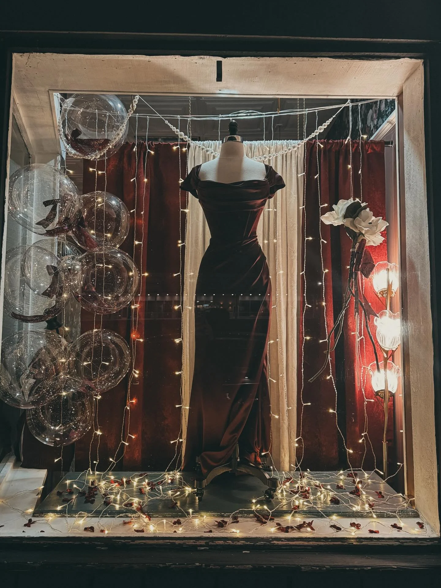 A little glow, a little lace, &amp; a lot of love poured into this season.
Thank you to everyone who stopped, looked, lingered, or felt something walking by 🤍
Happy holidays from our little corner ✨