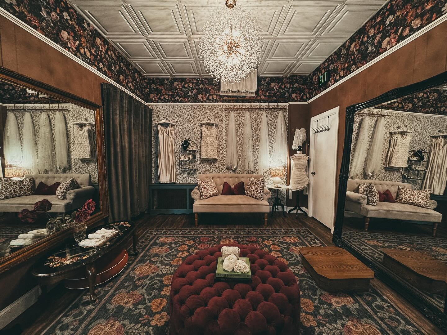 Art &amp; Lace just had her soft rebirth.
A little rearranging, a lot of intention, and suddenly the whole space feels new again &mdash; lighter, warmer, and more her.

From my grandmother&rsquo;s lace wall to the fitting room to the tiny corners I k