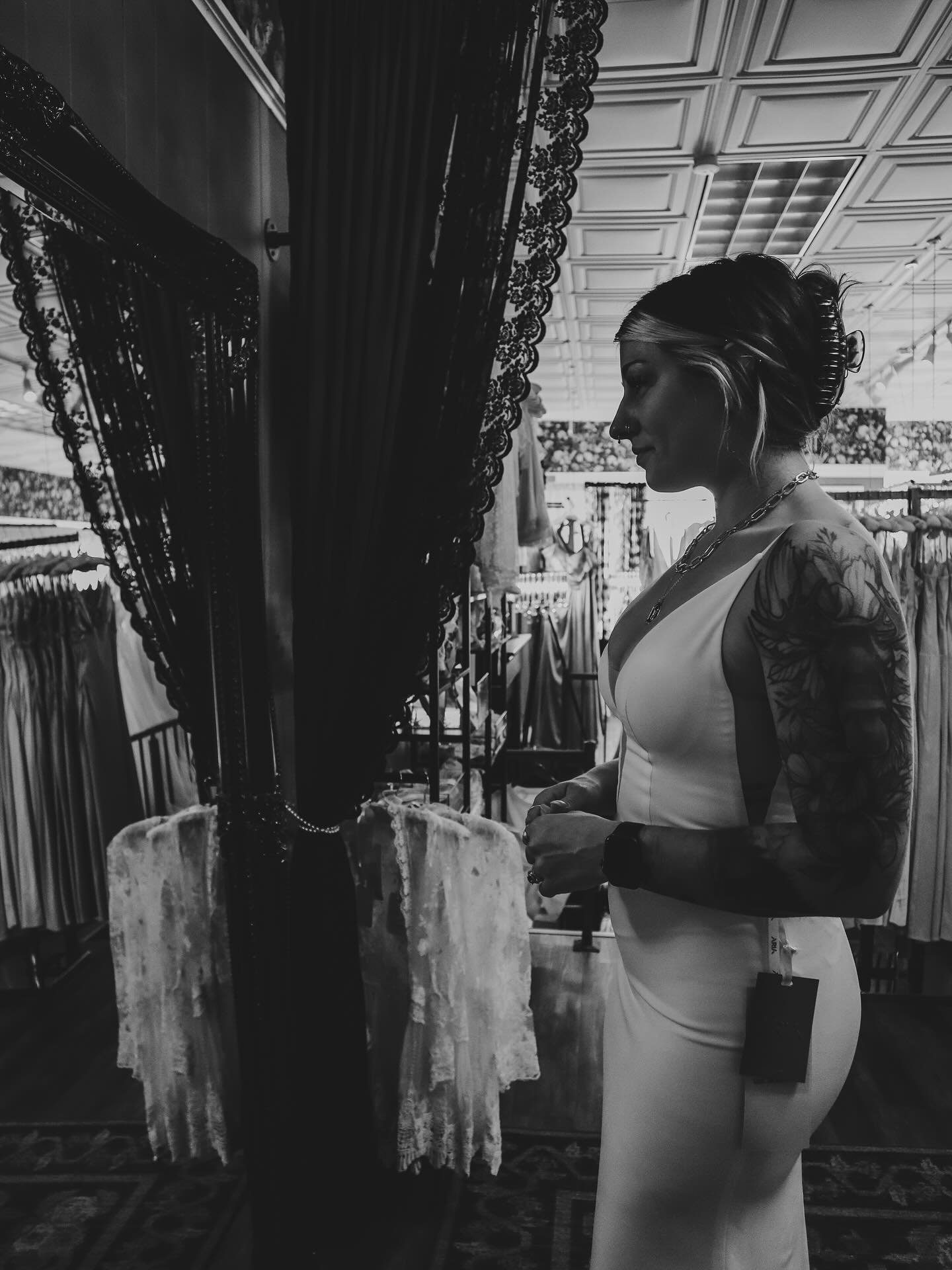 In honor of this beautiful bride at her pick-up appt where we did a little photo shoot because I mean, look at her - how could we not? 

I am still in awe of not only how perfect she looks but also of the absolute perfection of cusom measurements don