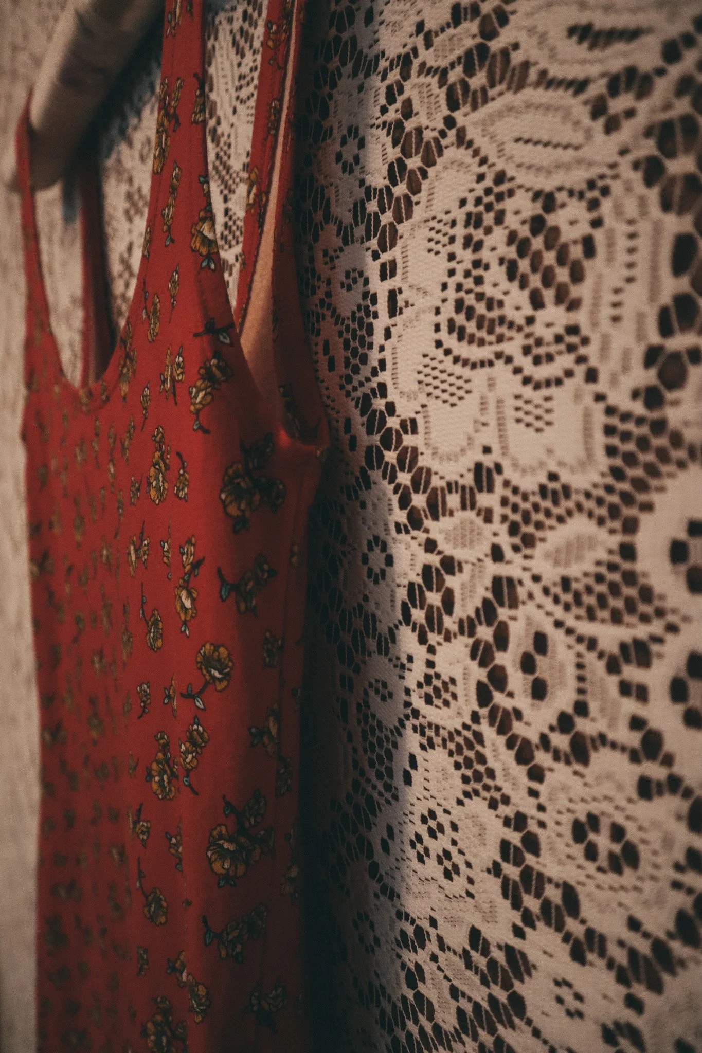 Forever 21 Red Bodycon Dress - Yellow Floral Print - Size Small