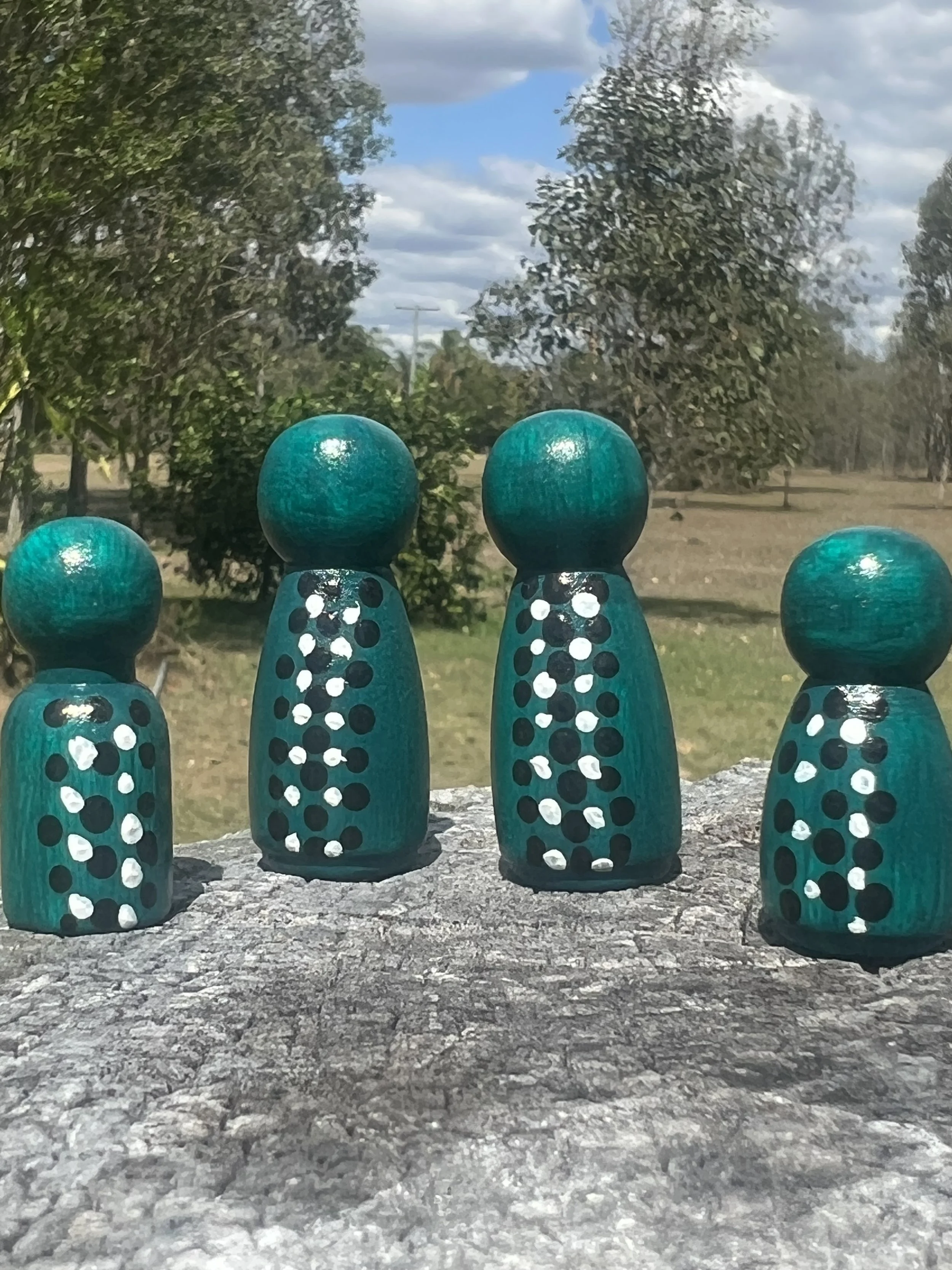 Dhiiyaan (Family) - Set of 4 - Teal — Kc Rae - Aboriginal Artist