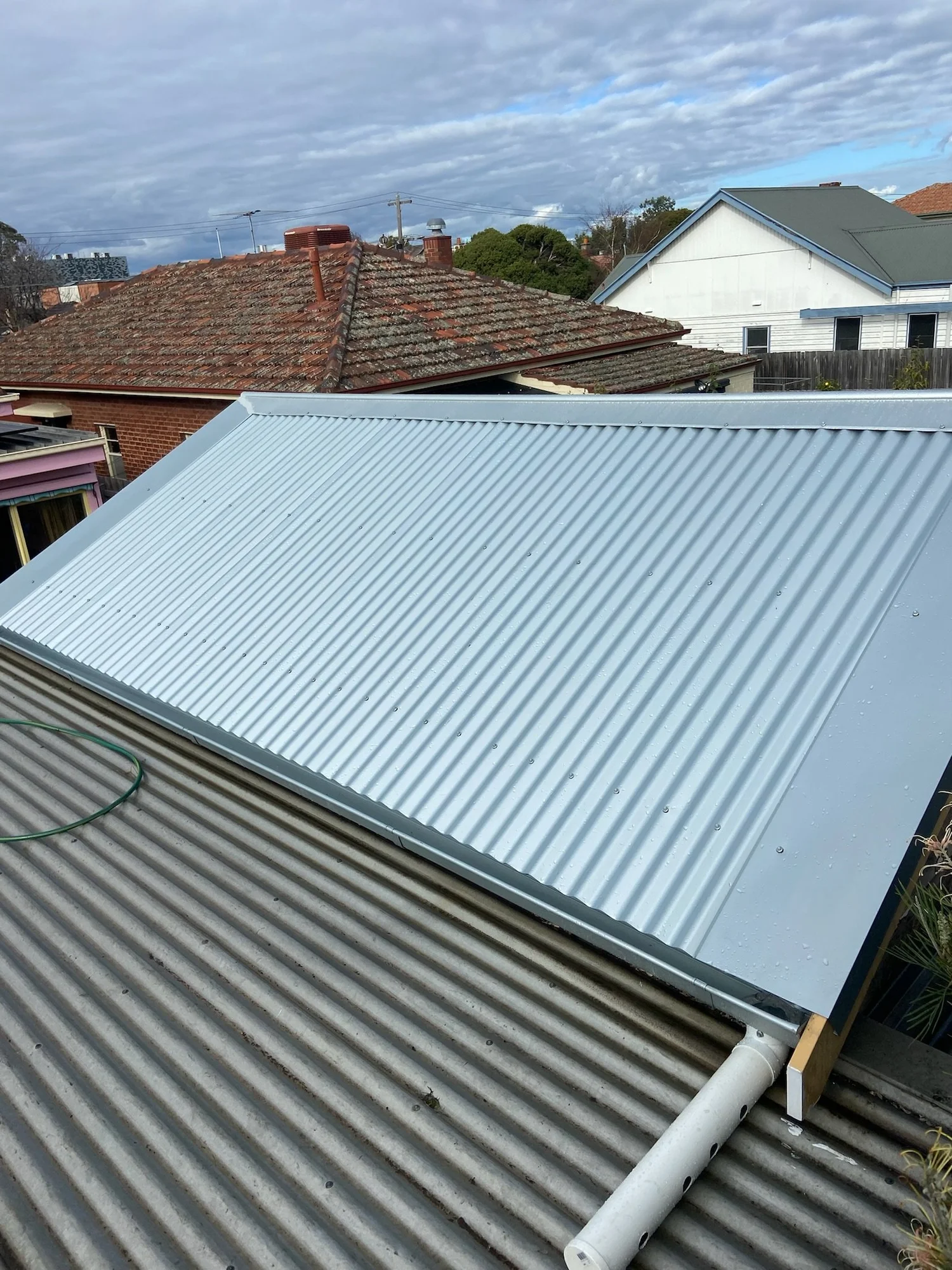 Roofing repairs image from Big Time Plumbing's website