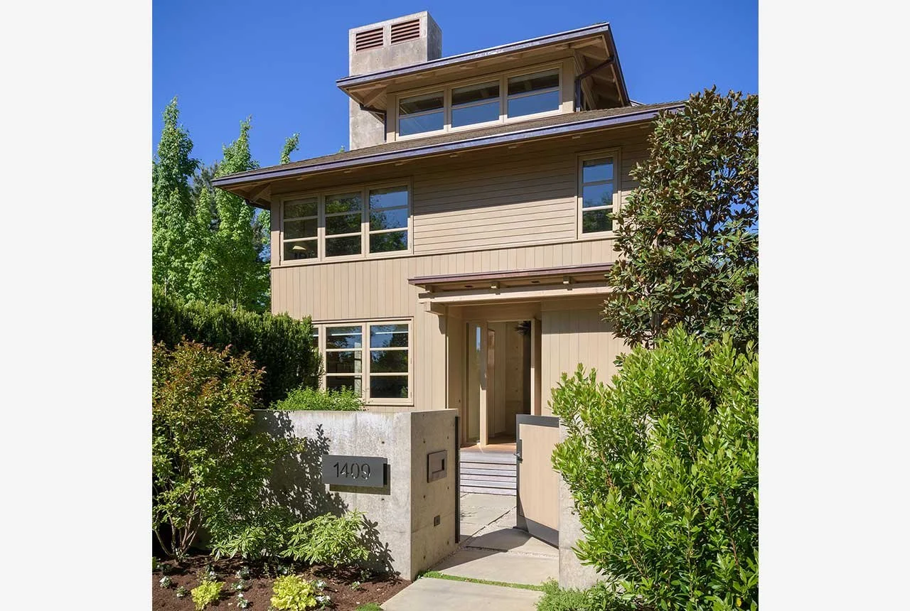 madison-park-custom-home-01.jpeg