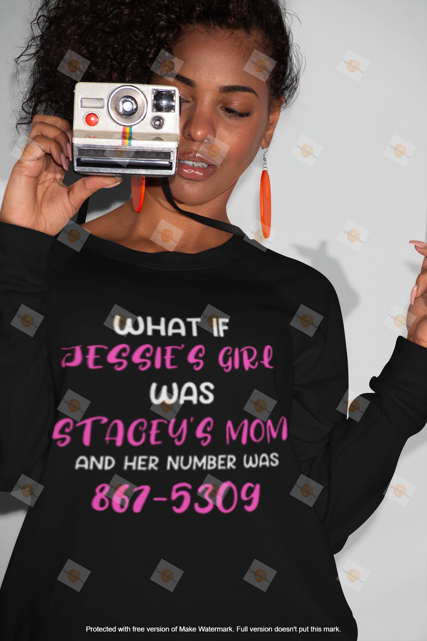 crewneck-sweatshirt-mockup-of-a-girl-holding-a-retro-instant-camera-21910.png