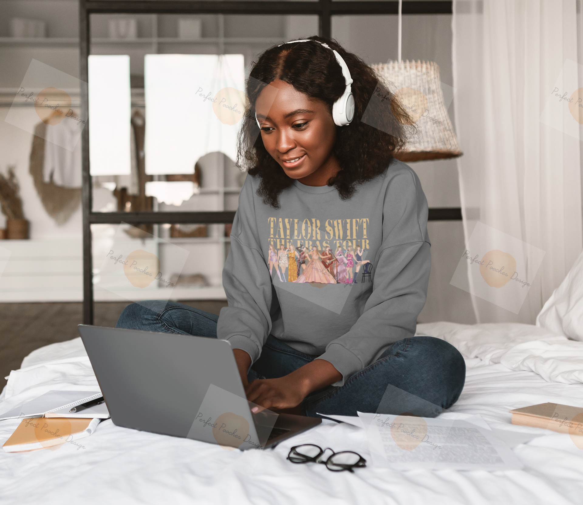 crewneck-sweatshirt-mockup-featuring-a-smiling-woman-with-headphones-working-on-her-laptop-m16596-r-el2.png