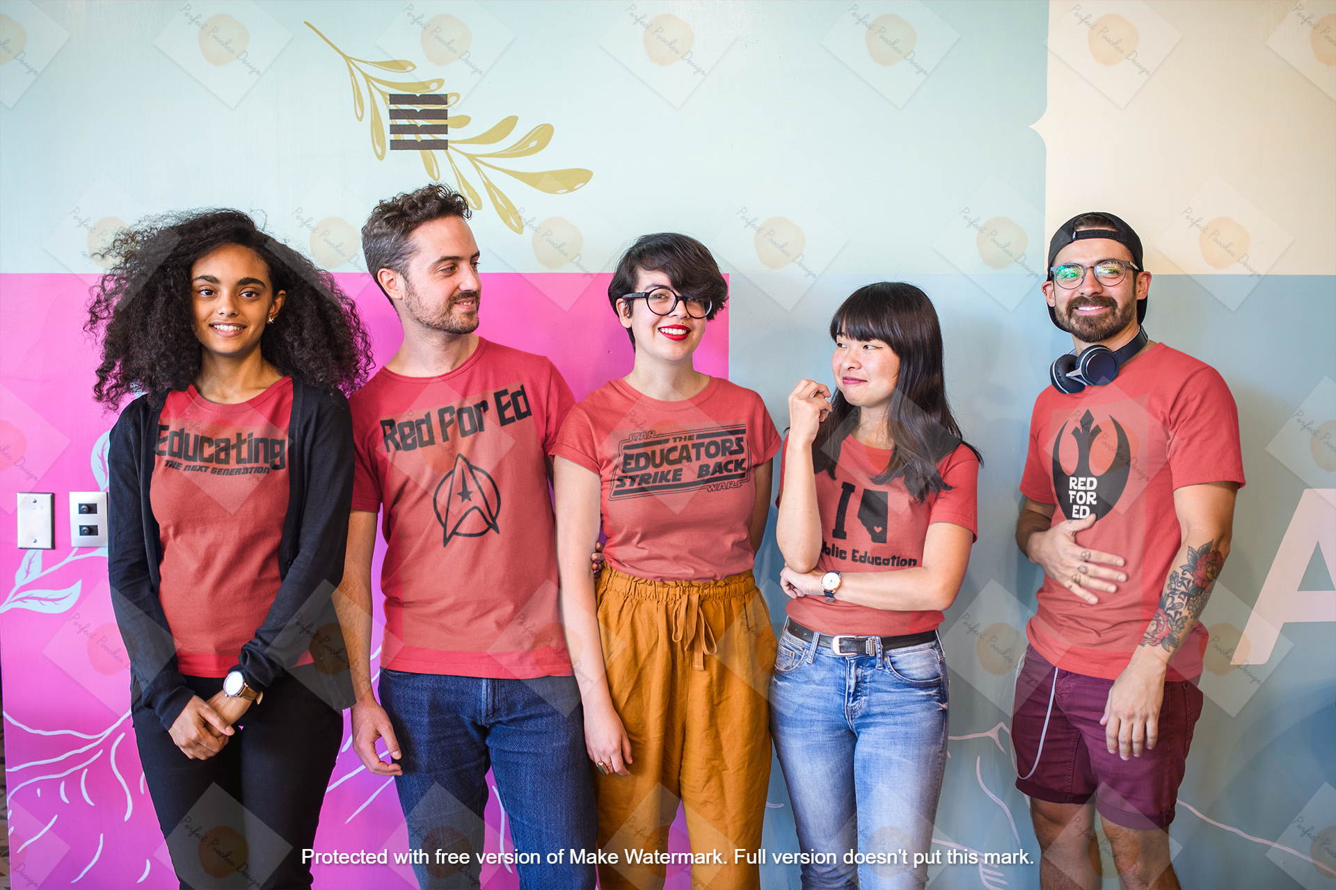 interracial-group-of-five-coworkers-wearing-t-shirts-mockup-at-a-startup-a20413.png