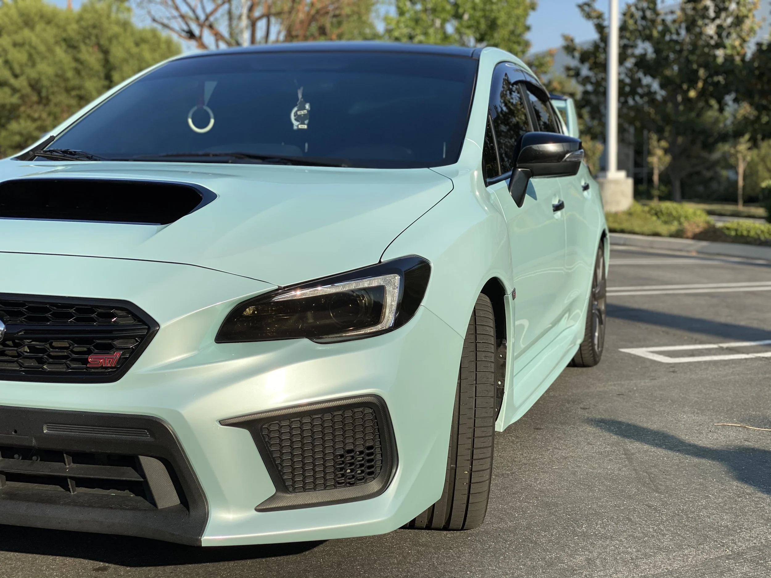Gloss Pearl Crystal Blue