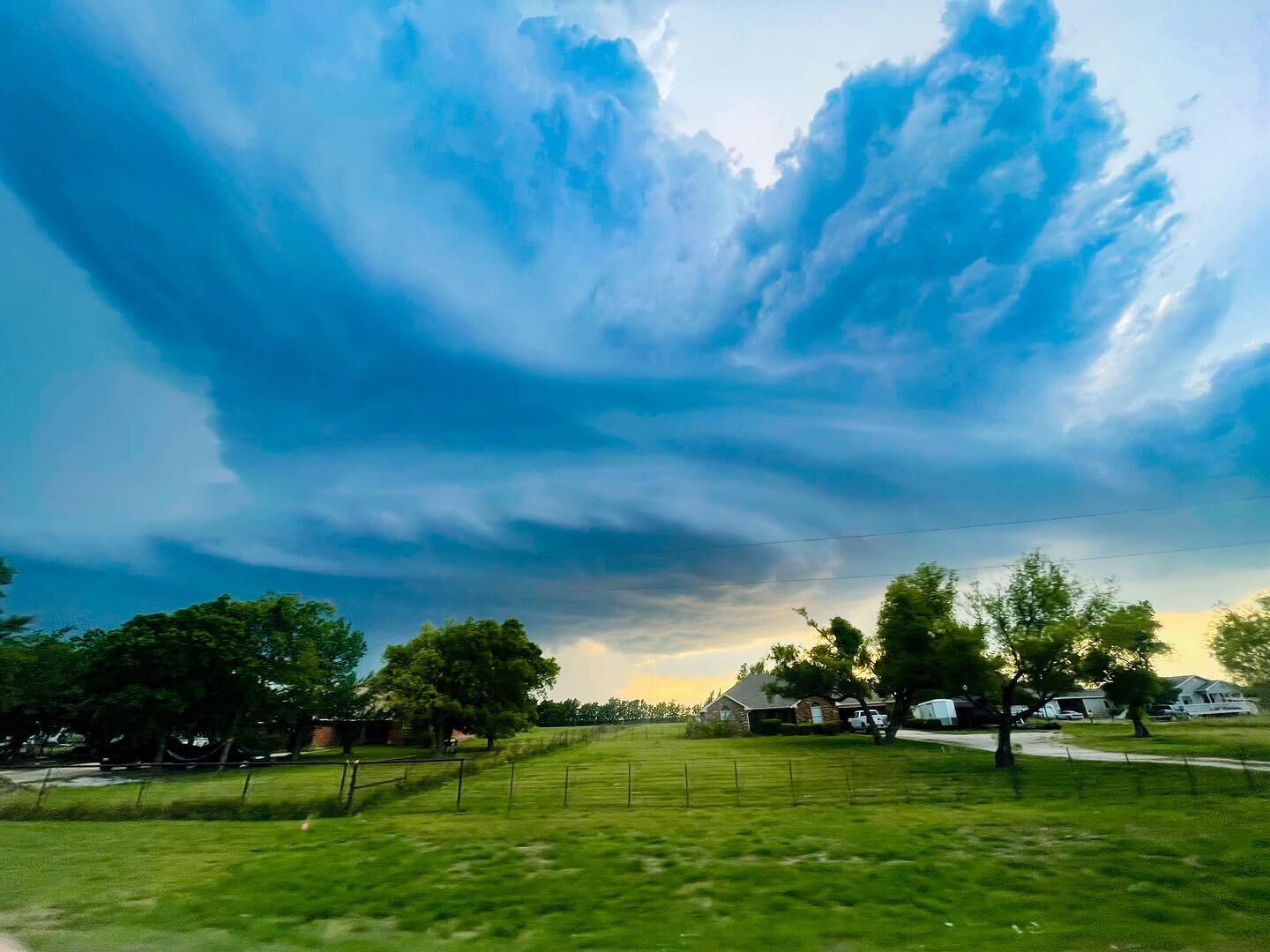 Storms are my favorite. The thrill and rush of catching the beginning of something so powerful takes my breath away. 

#stormchaser #texas #northtexas #summer #storms #clouds #sky #at #photography #landscapephotography