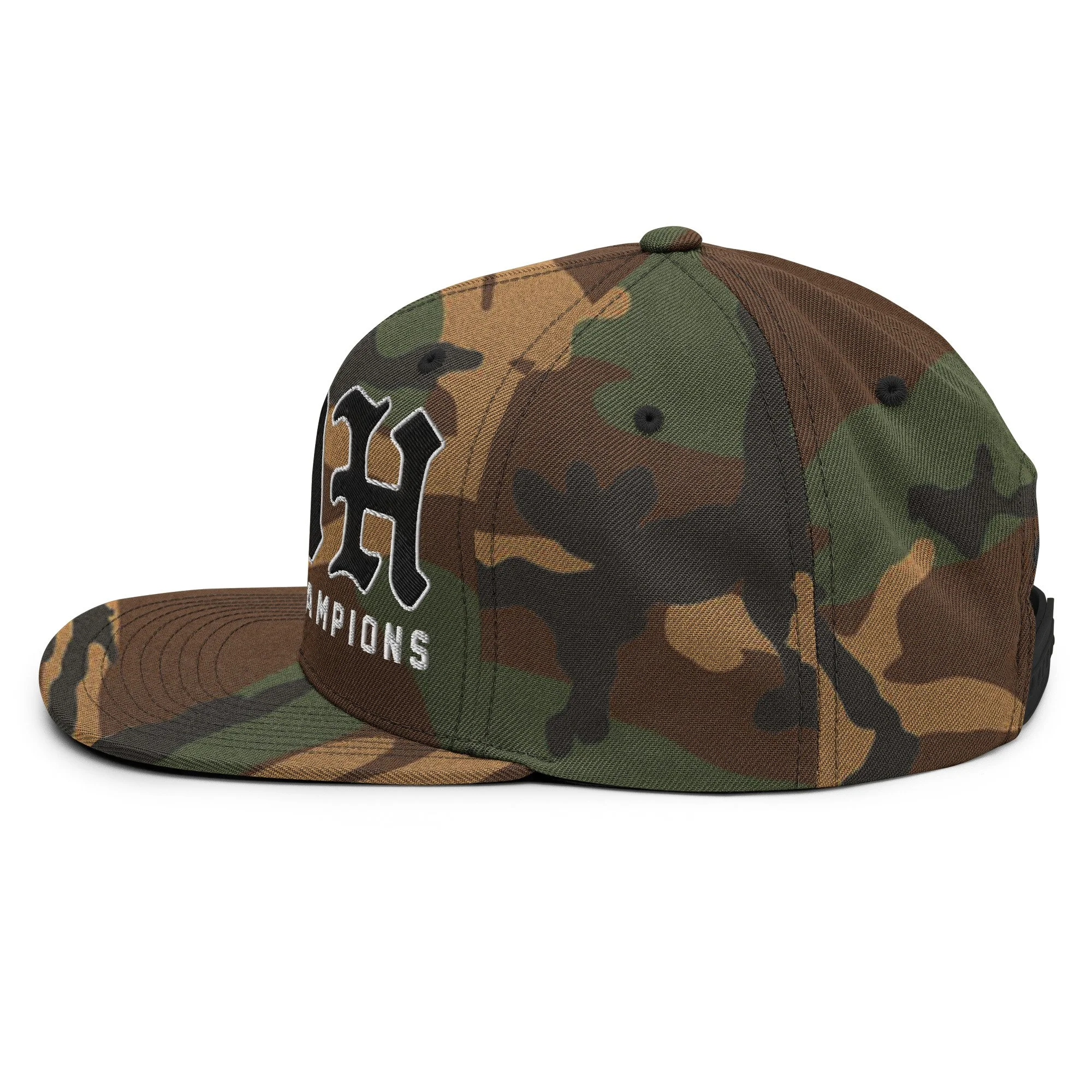 classic-snapback-green-camo-left-side-689d072127617.jpg