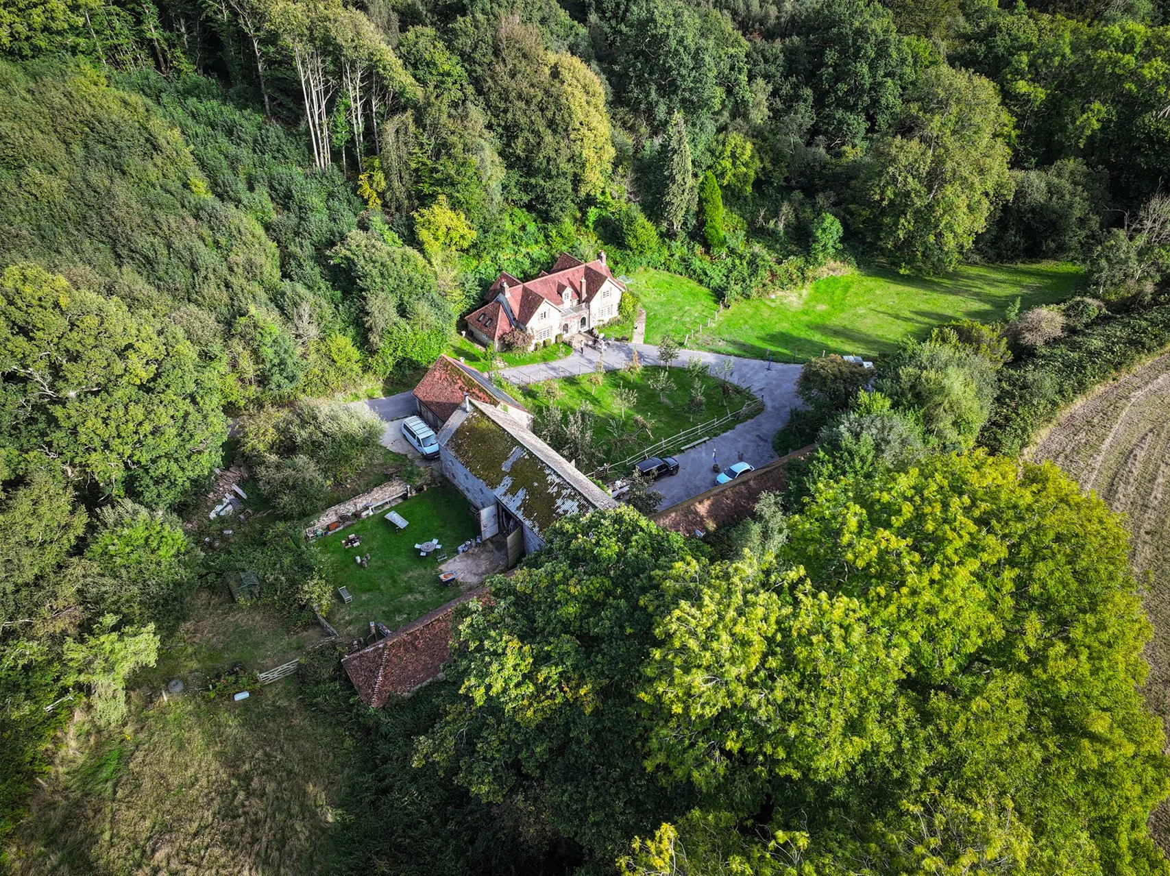 Farmhouse w/ Yard, Woodland &amp; Pub
