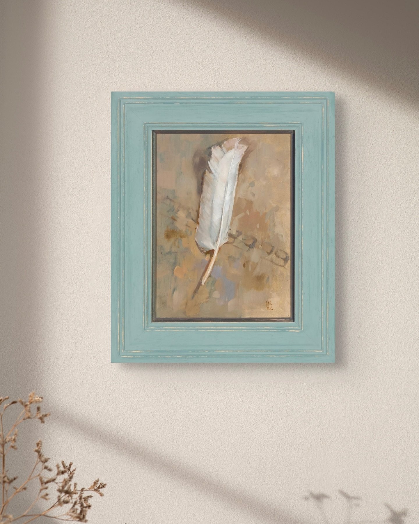 For Sale: A beautiful solitary feather by contemporary artist Michelle Anderson. 

Feather 
Oil on board
Bespoke, hand made, hand painted frame
34 x 28cm

Available online or feel free to DM.
.
.
#feather #whitefeather #oilpainting #stilllife #stilll
