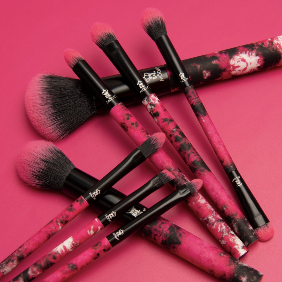 Neon Pink Tie Dye Brush Kit