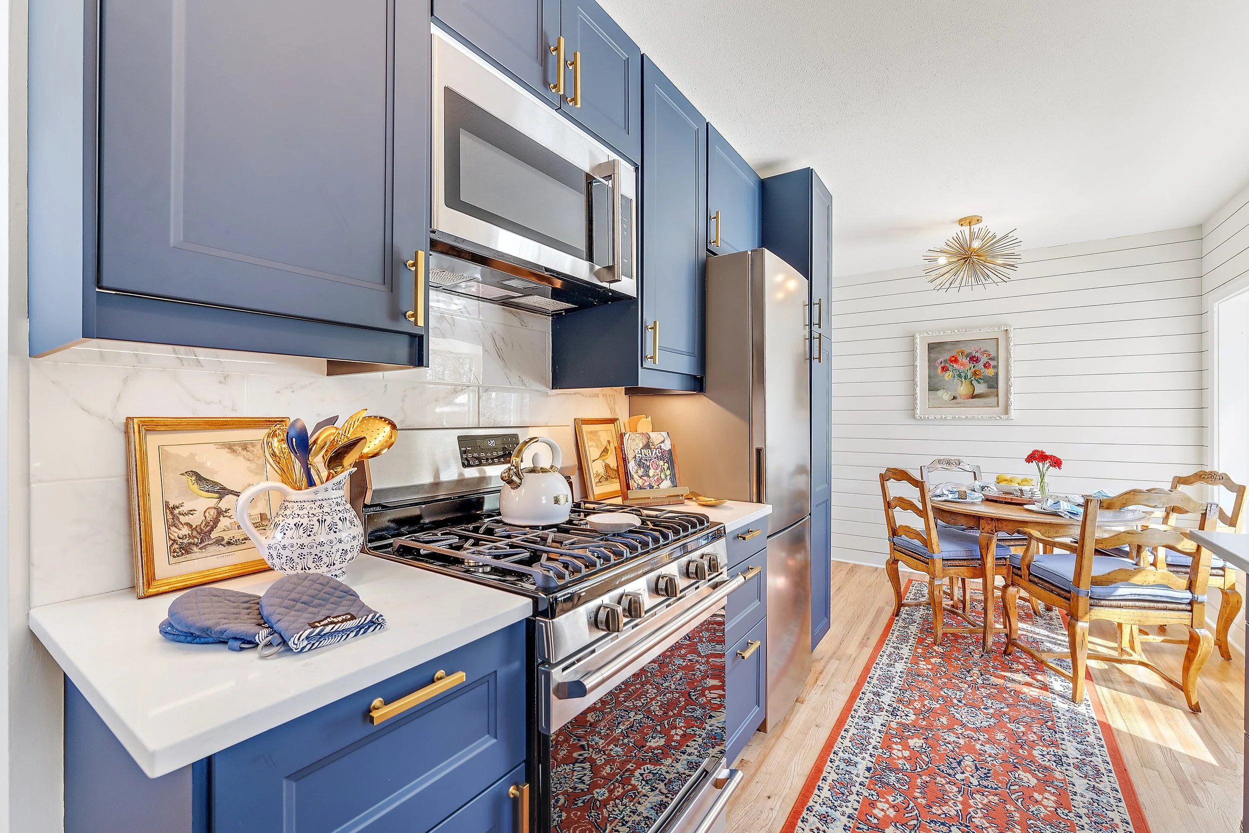 🍳 The Heart of the Home — How to Use (and Love) Your Vacation Rental Kitchen