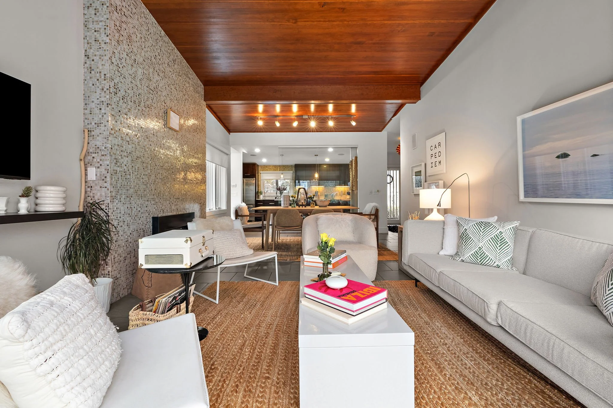 🔍Behind the Stay: 👀What You Don’t See at Roxy Rentals