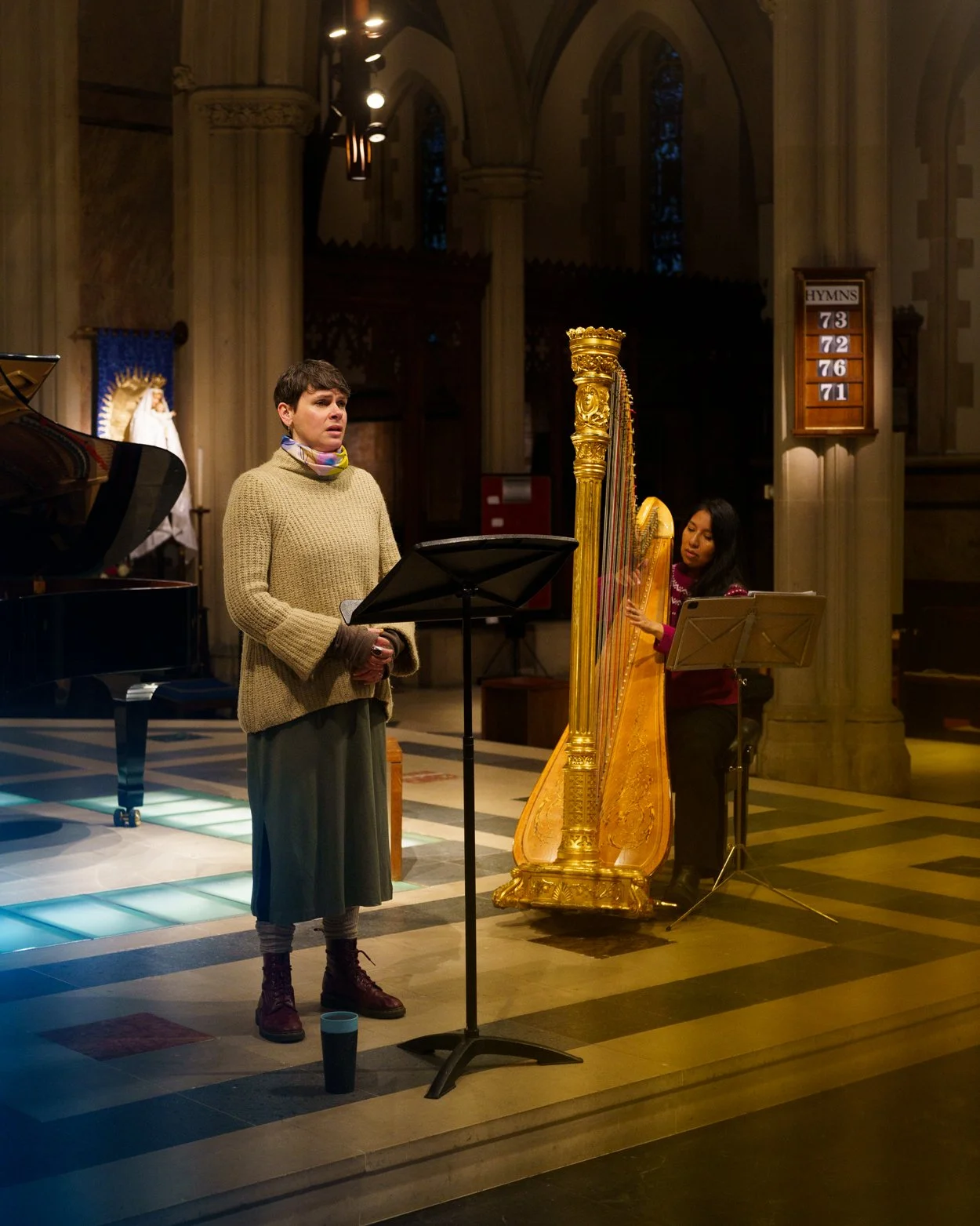 Premiere of Facing Snow (II)