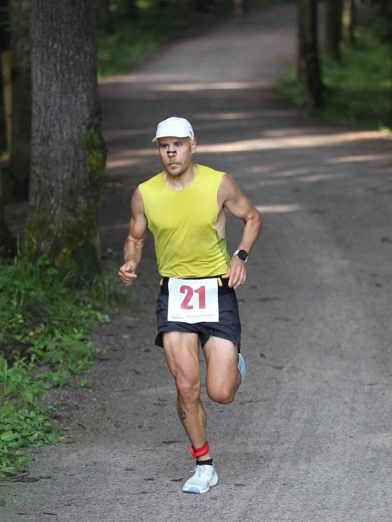 Saturday&rsquo;s 100km run in numbers 🌲

⏱️ 7:09:56
↗️ 590m
🛠️ 4:18 min/km avg
💨 3:53 min/km fastest
⚙️ 4:42 min/km slowest
💦 950ml/h
🧂 800mg/l
🫐 90g/h
🔄 55 loops around Palohein&auml; hill
👑 1 CR

📸 @petteri_jokela 

#masokistinunelma #spar