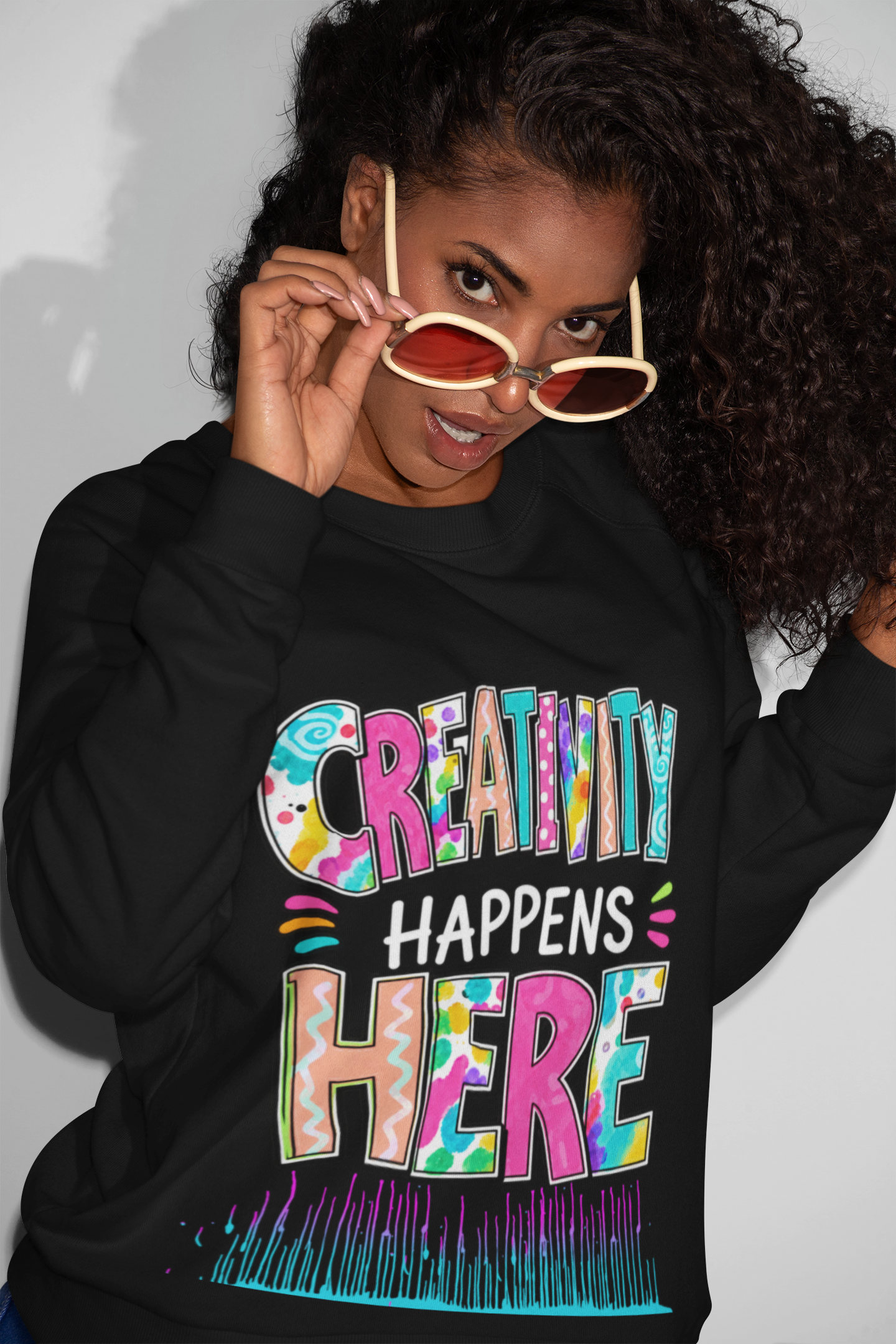 sweatshirt-mockup-of-a-woman-with-sunglasses-smirking-21908 (41).png