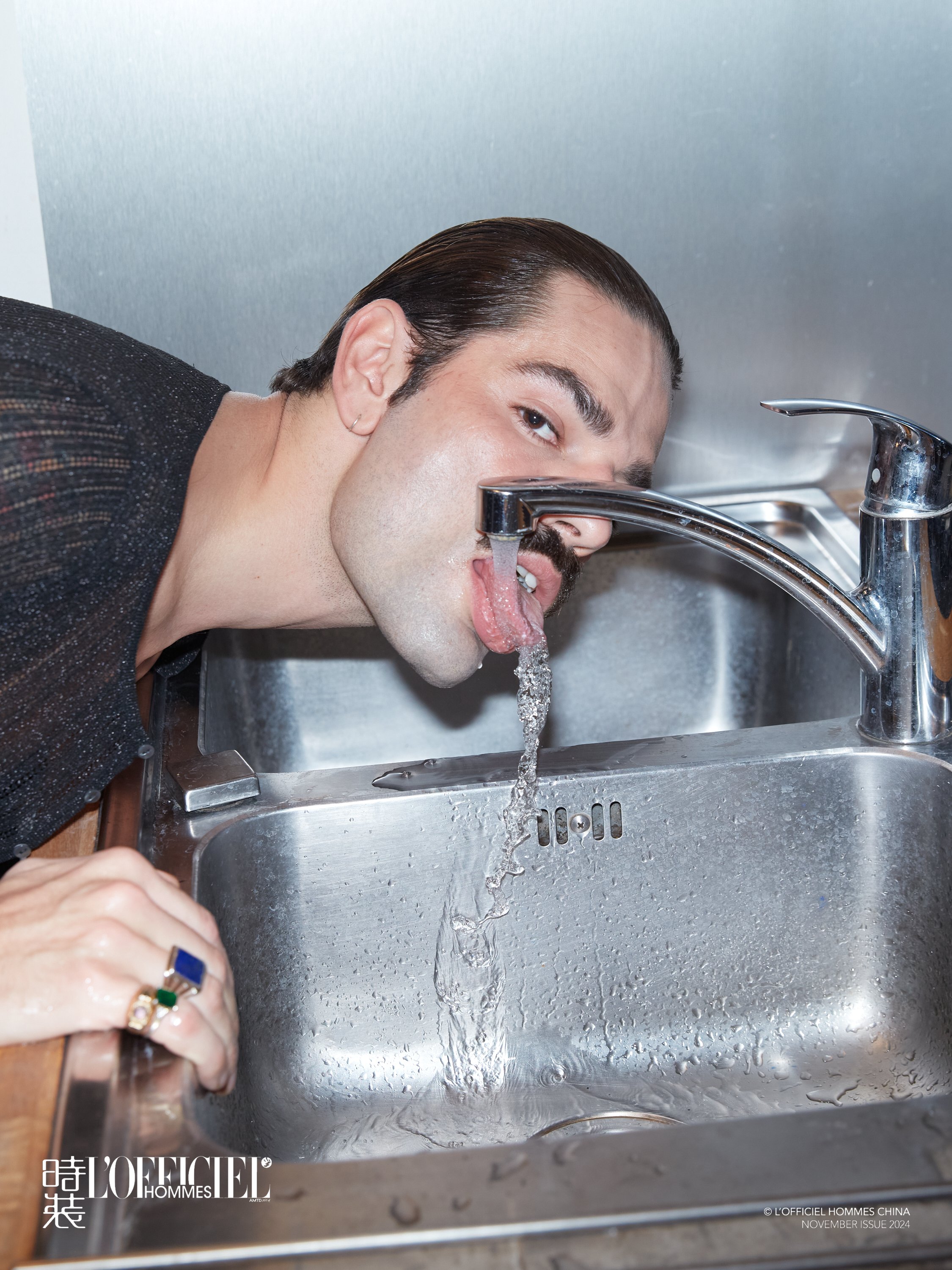 20241109LOFFICIELHOMMESCHINA33850 1.jpg