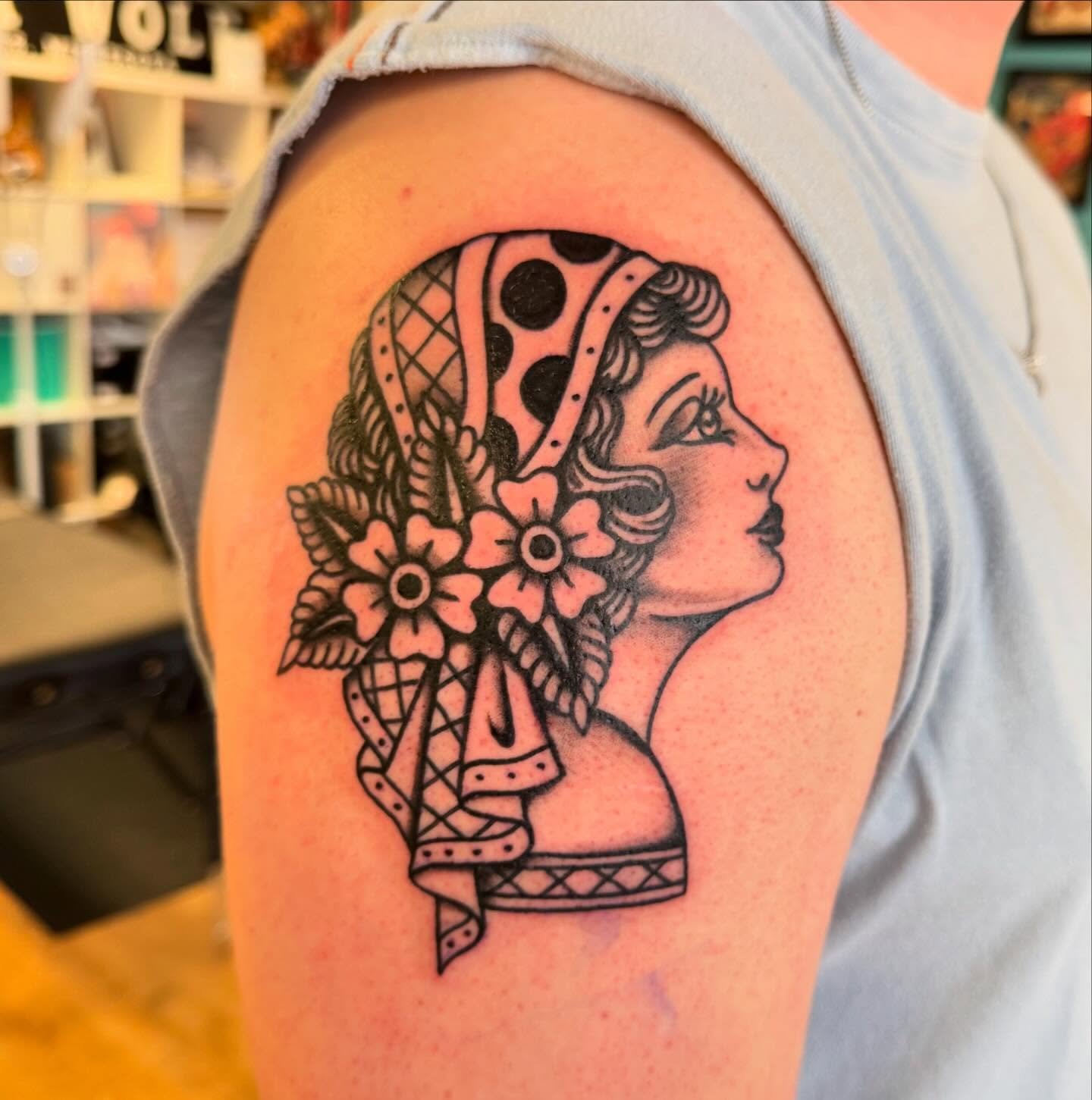 lady head from @jewelsidette ! to book with Jewels, e-mail jewels.tattoo@gmail.com! 😎😎