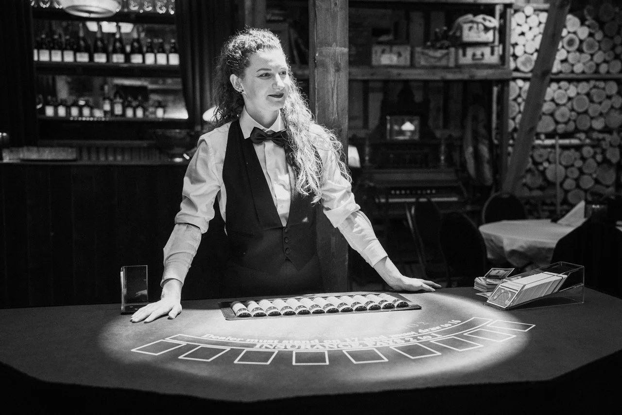 Temafester-Haubitz-Hall-4 Large.jpeg