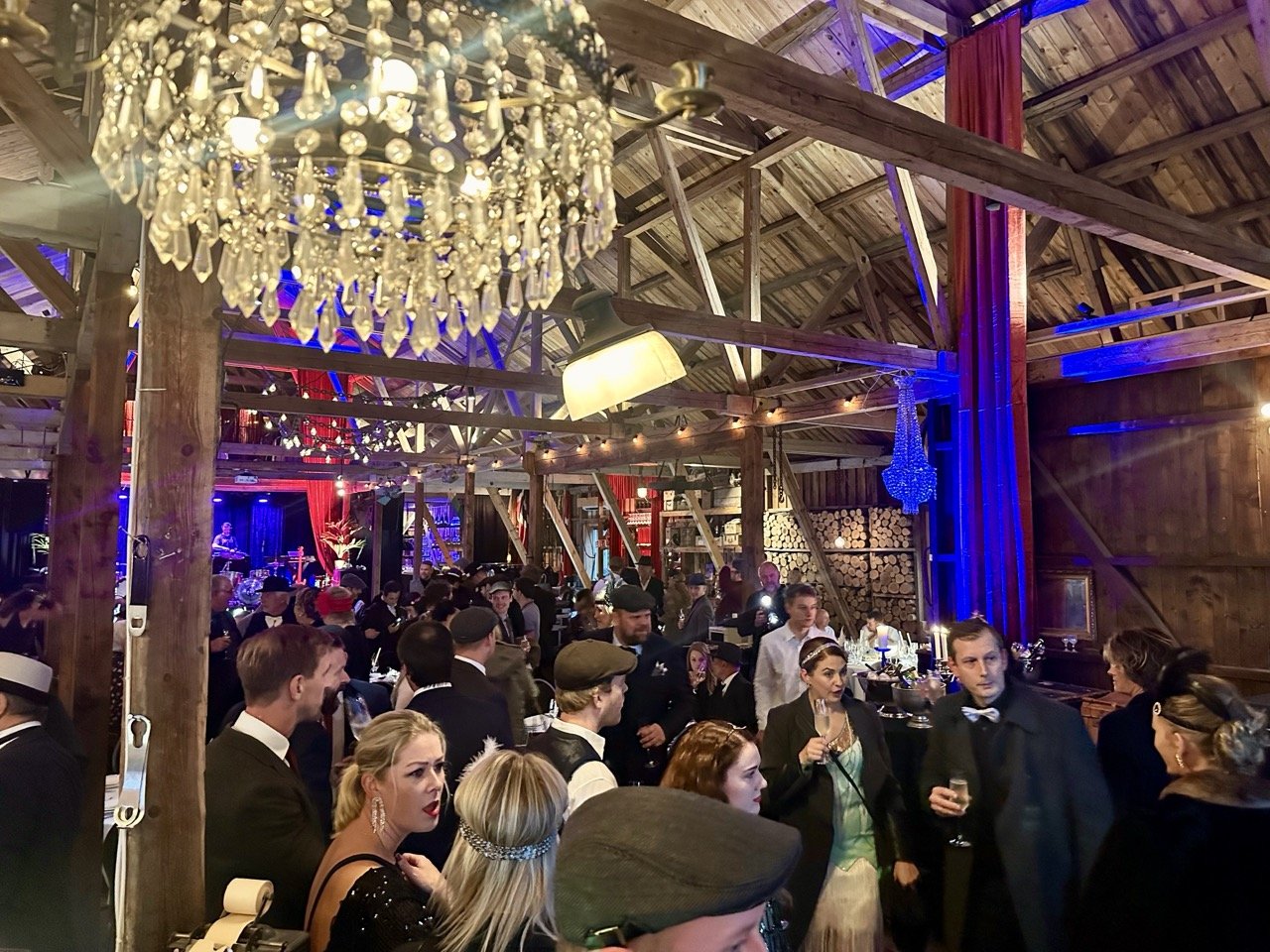 Temafester-Haubitz-Hall-9 Large.jpeg