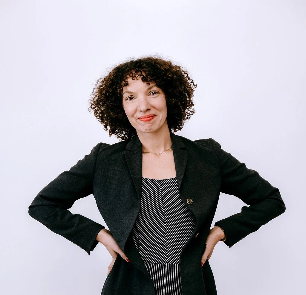 Studio portrait of copywriter Stéphanie McGuirt