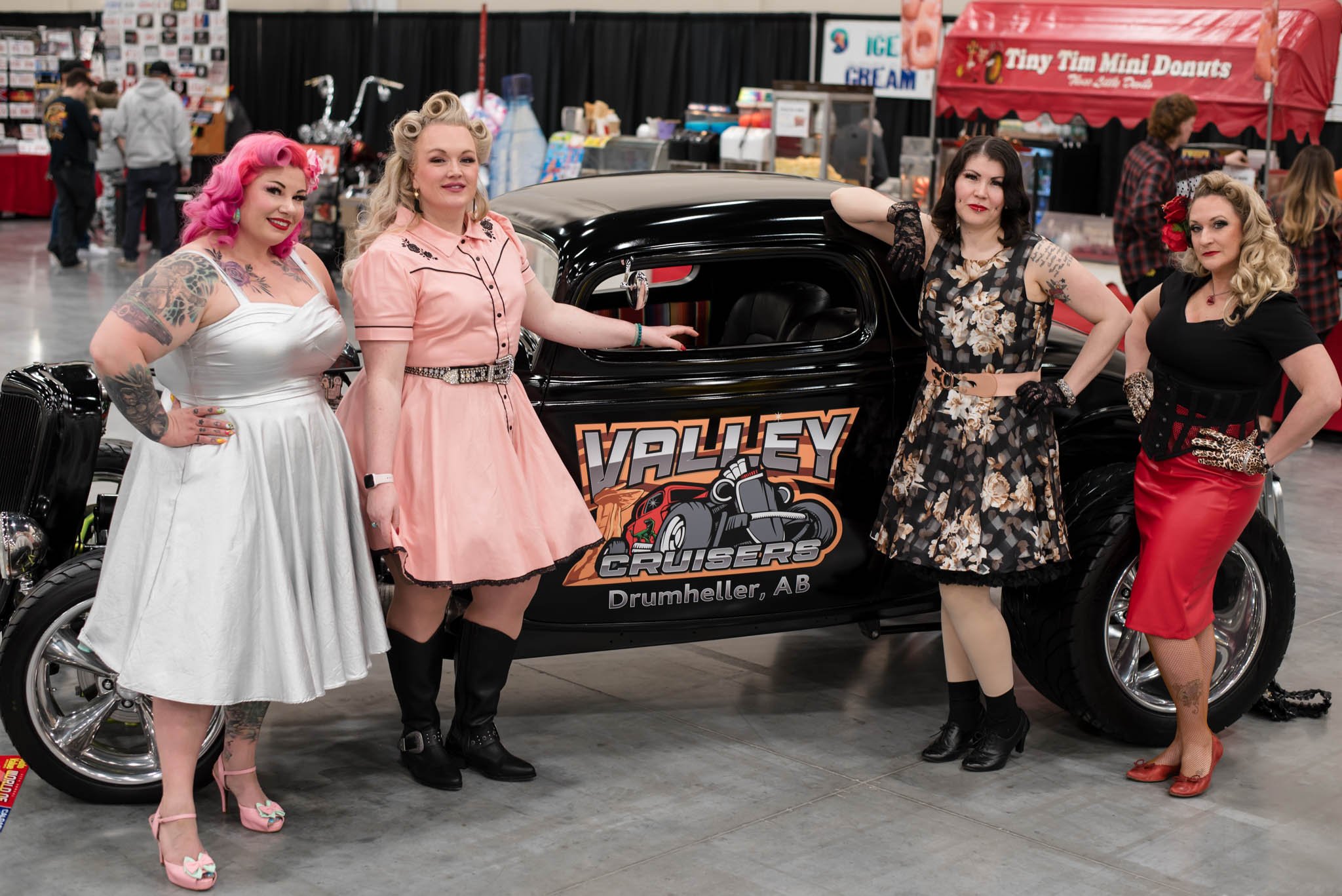 World of Wheels, Pin Ups & Candids 2025-222.jpg