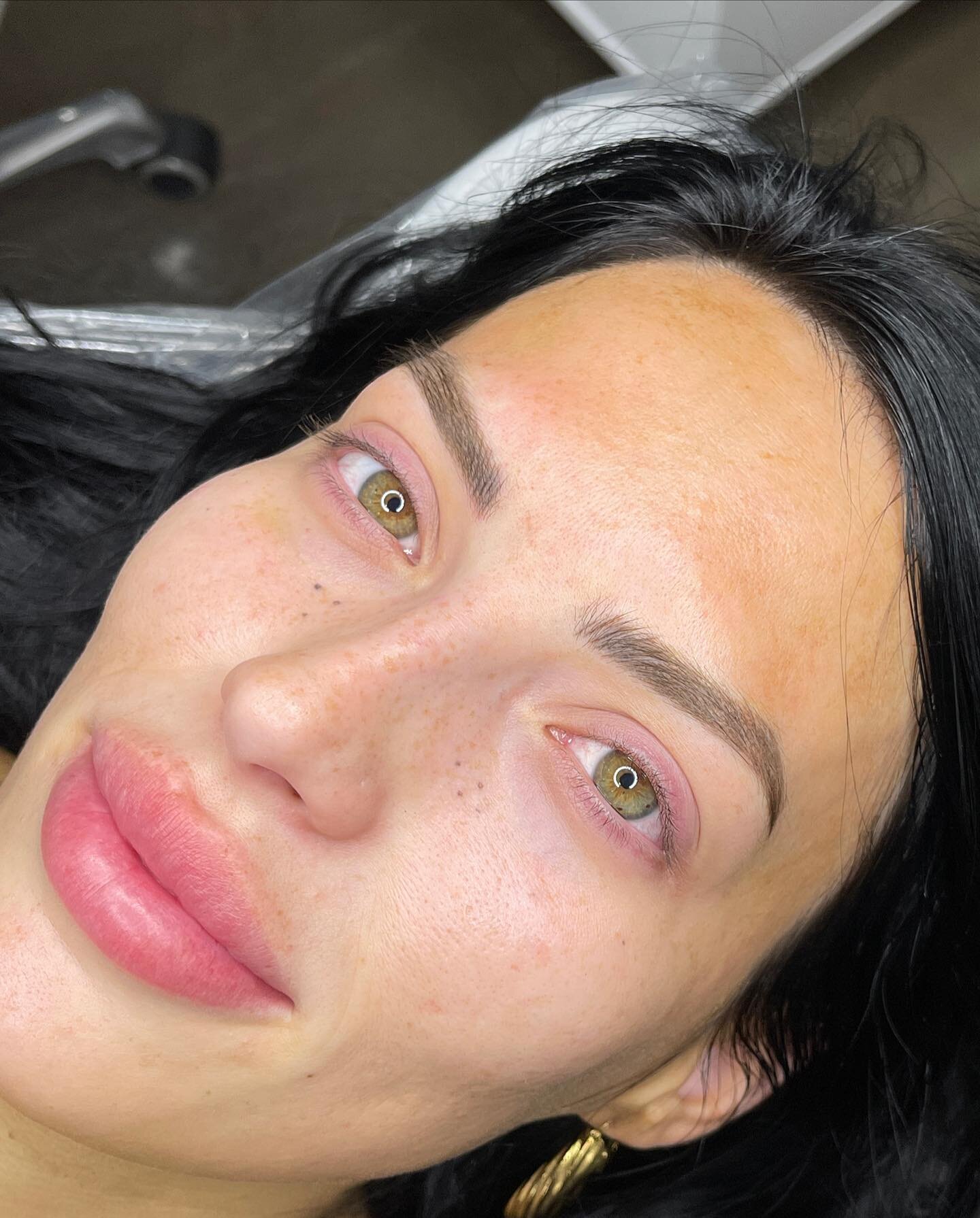 How gorgeous is she?!?
(Previous work done by another artist)
-
Color correction💙🧡🤎
-

#microbladingtn #ElayneInk #microbladingtnnashvile  #lipblushingtn #nashvillemicroblading #lipblushingnashville #lipblushingnashvilletn #franklintn #brentwoodtn