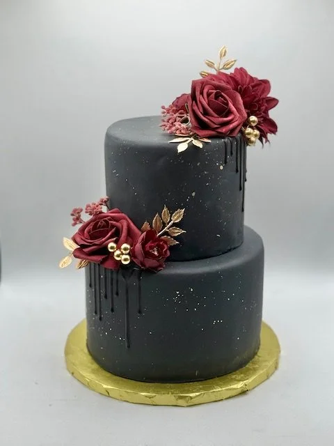 Black and Gold Wedding Cake 2025