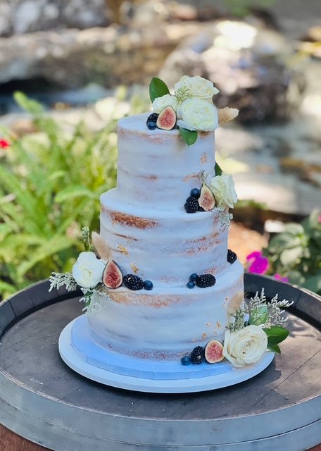 Holly and David Wedding Cake 2024