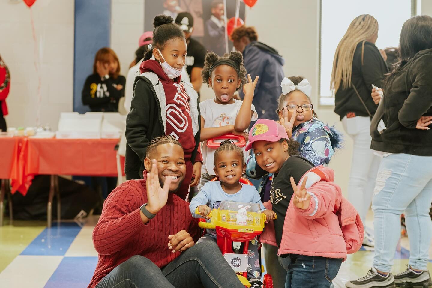 Our holiday toy giveaway in partnership with the Whitney E. Houston Legacy Foundation and the Trinity Girls Network helped bring a smile to many City of Atlanta families just in time for Christmas Day.

We hope everyone left feeling loved because tha