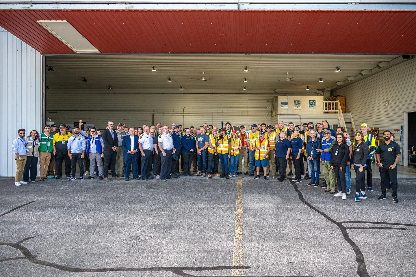 Exciting team photos from the Air Bridge event last weekend 🥳🛫