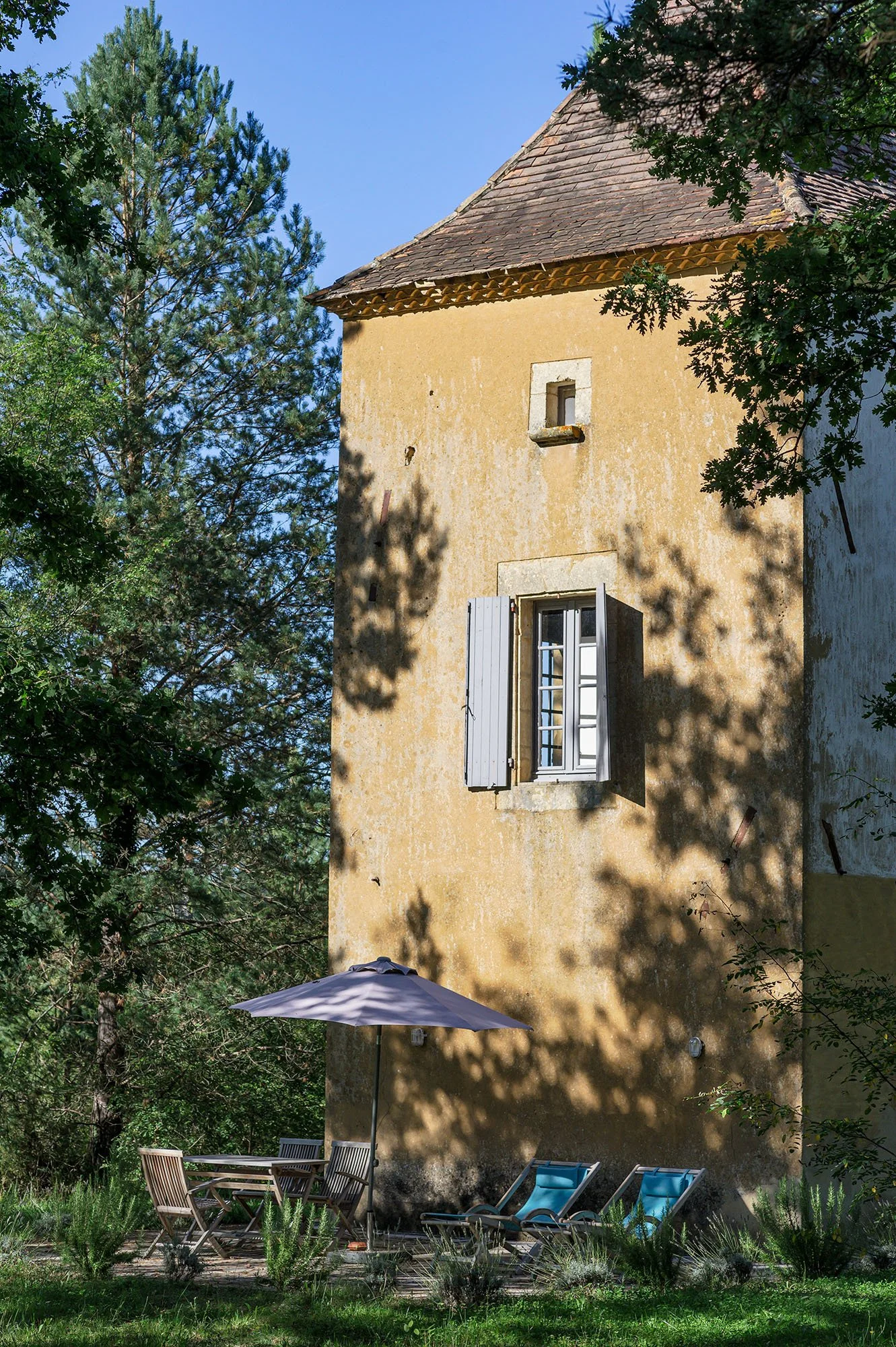 pigeonnier exterieur.jpg