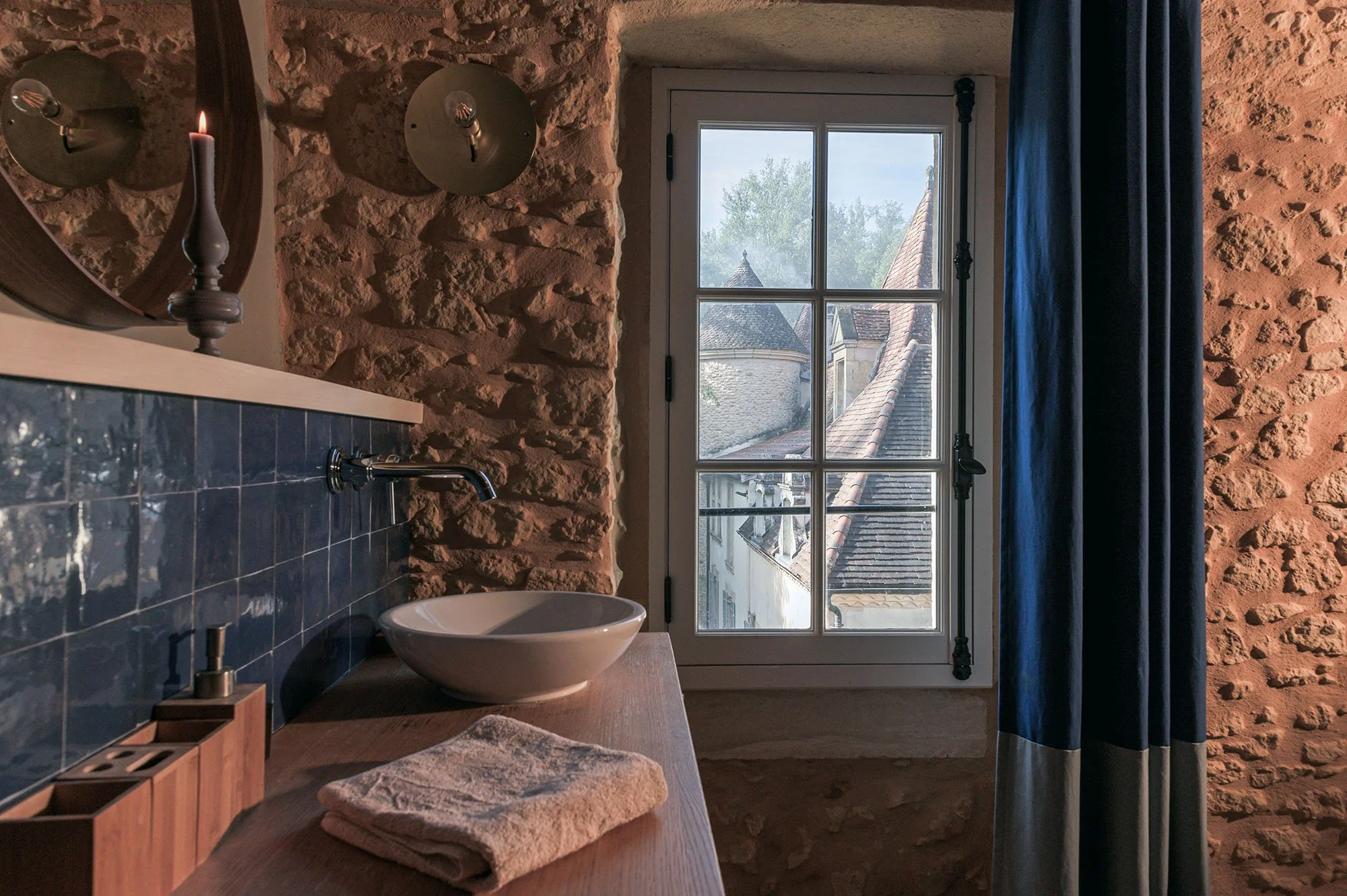 salle de bain 2eme etage .jpg
