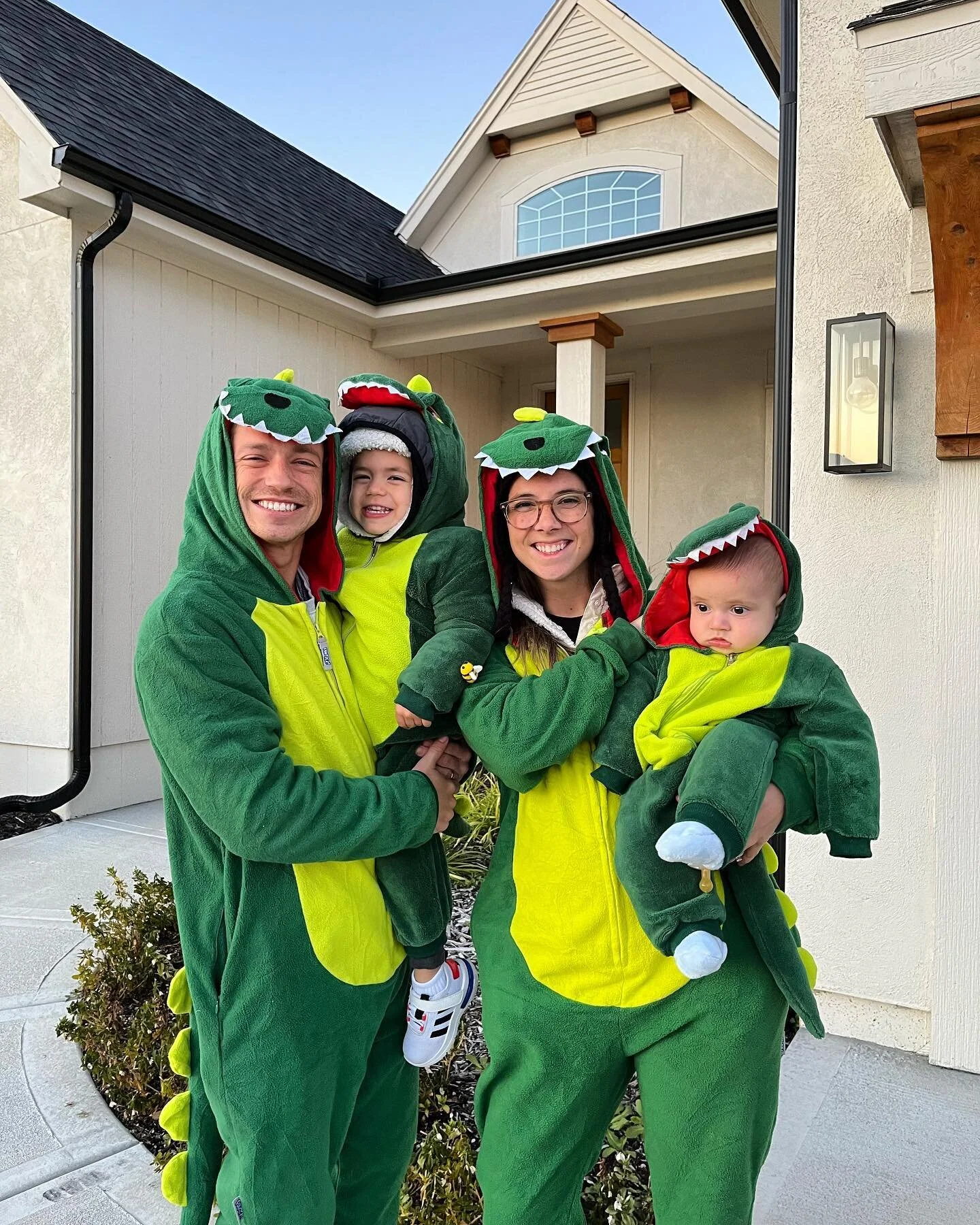 Halloween &lsquo;23 🎃 wondering when we will outgrow the dinosaur phase 🤷&zwj;♀️