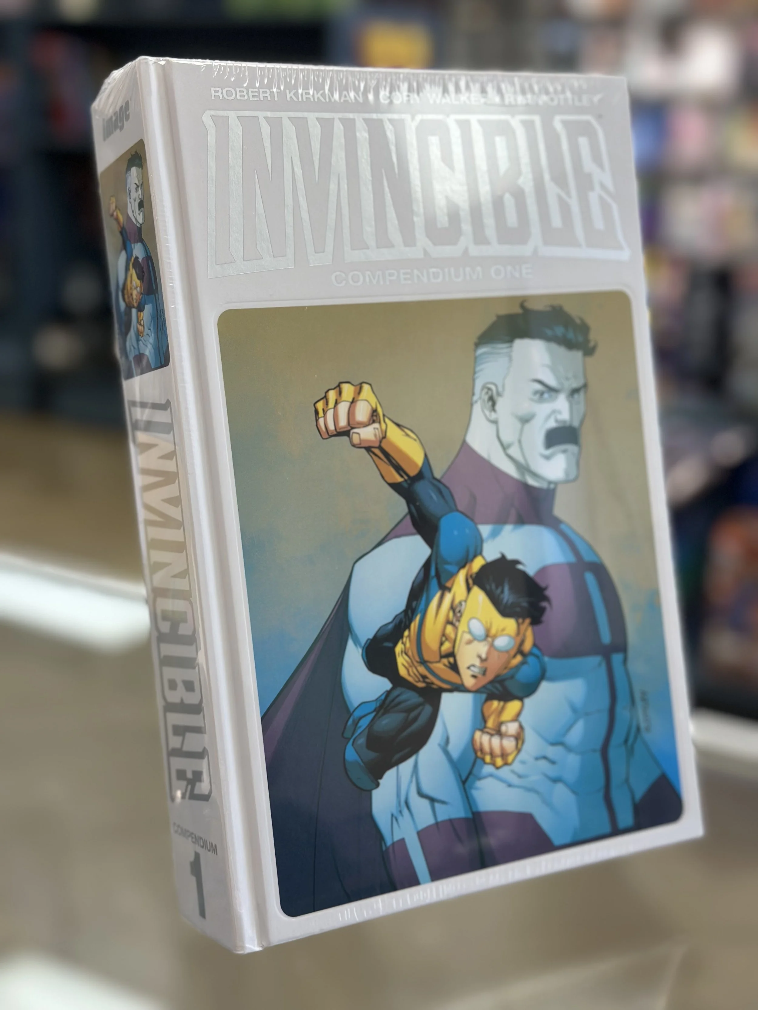Invincible Compendium Vol. 1 (Premium Hardcover)