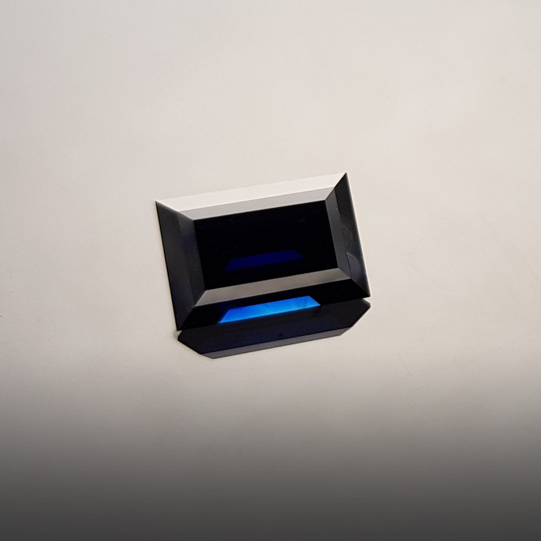 Bespoke Gems - Australian Blue Sapphire - Baguette - 2.64ct