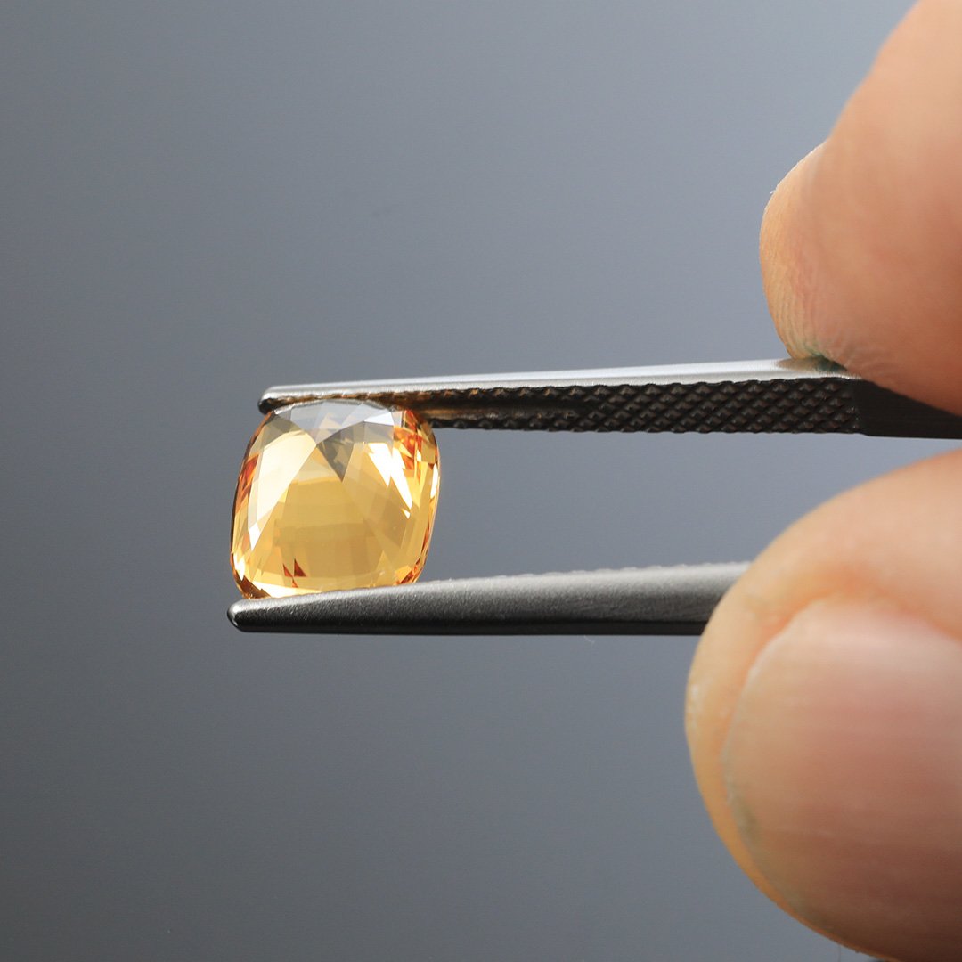 Sri Lankan Apricot Sapphire - Rectangle Cushion - 2.54ct