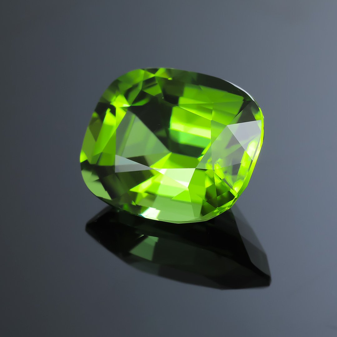 Peridot - Cushion Cut - 14.1ct