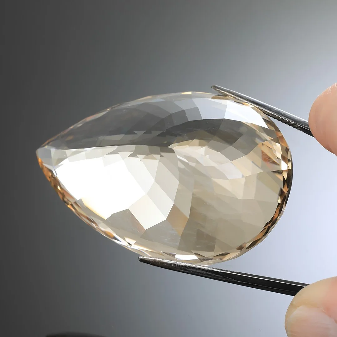 Champagne Topaz - Pear - 294.30ct